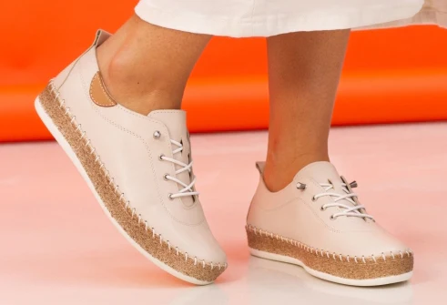 Evie Leather Plimsoll