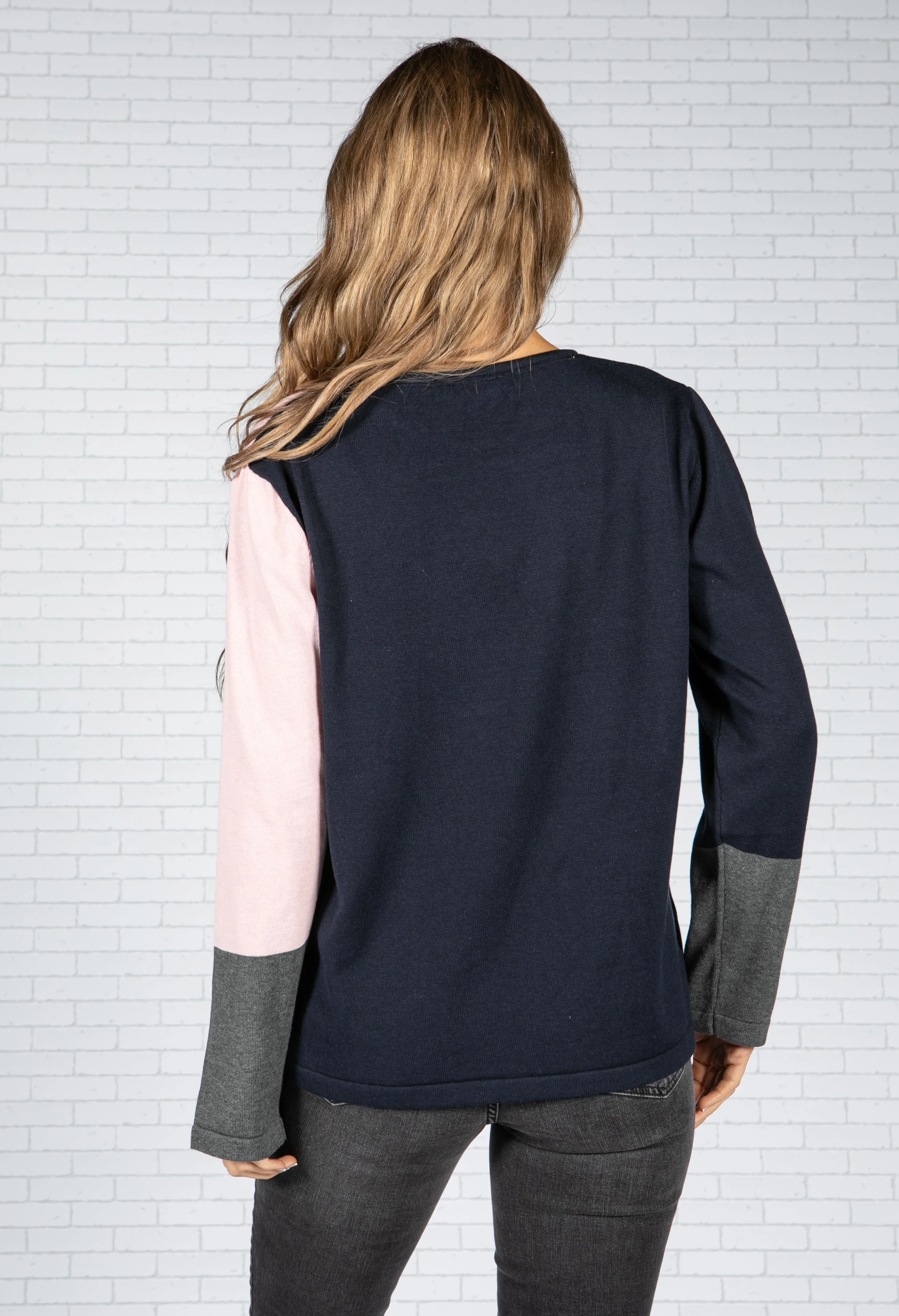 Colour Block Knit Pullover in Navy