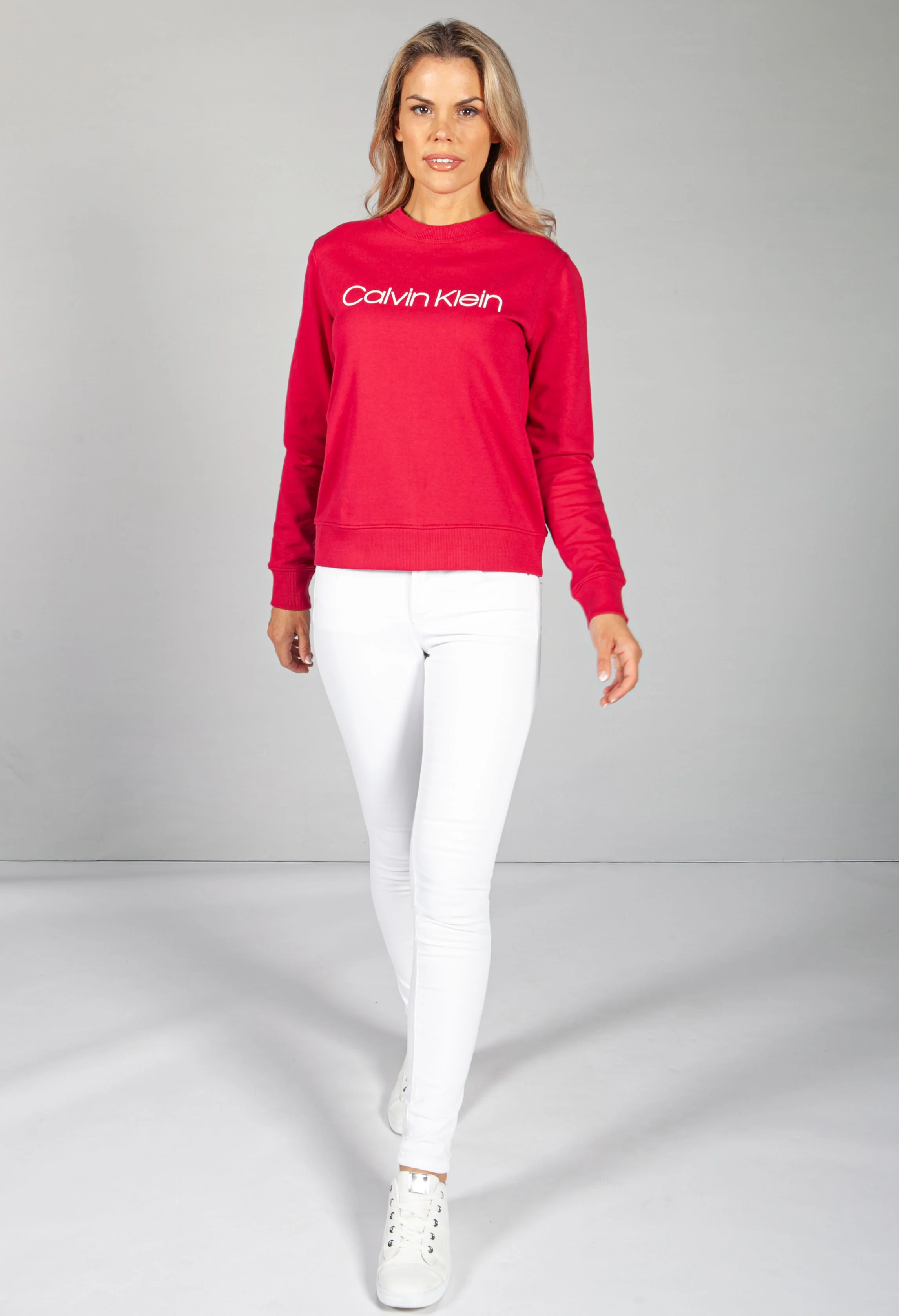 ORGANIC COTTON LOGO SWEATSHIRT IN CERISE