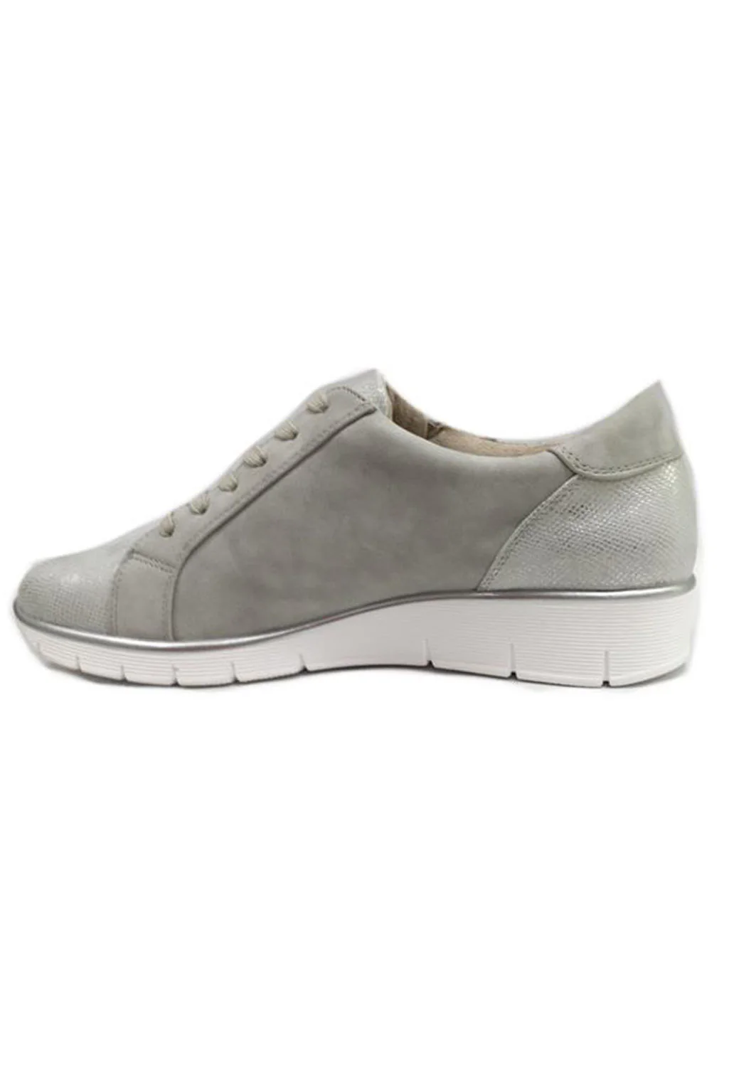 Camden Silver Trainer