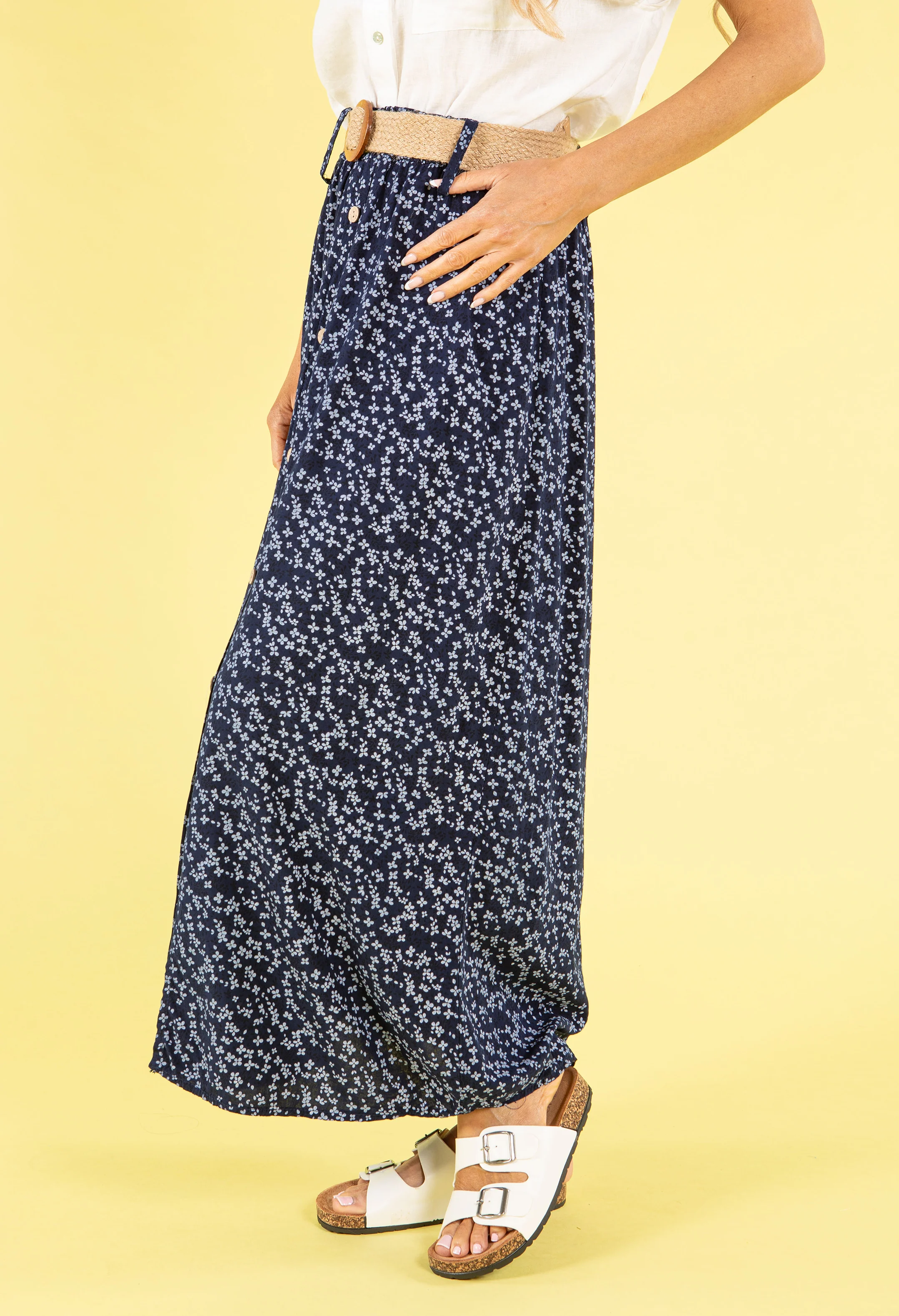 Belted Daisy Print Maxi Skirt