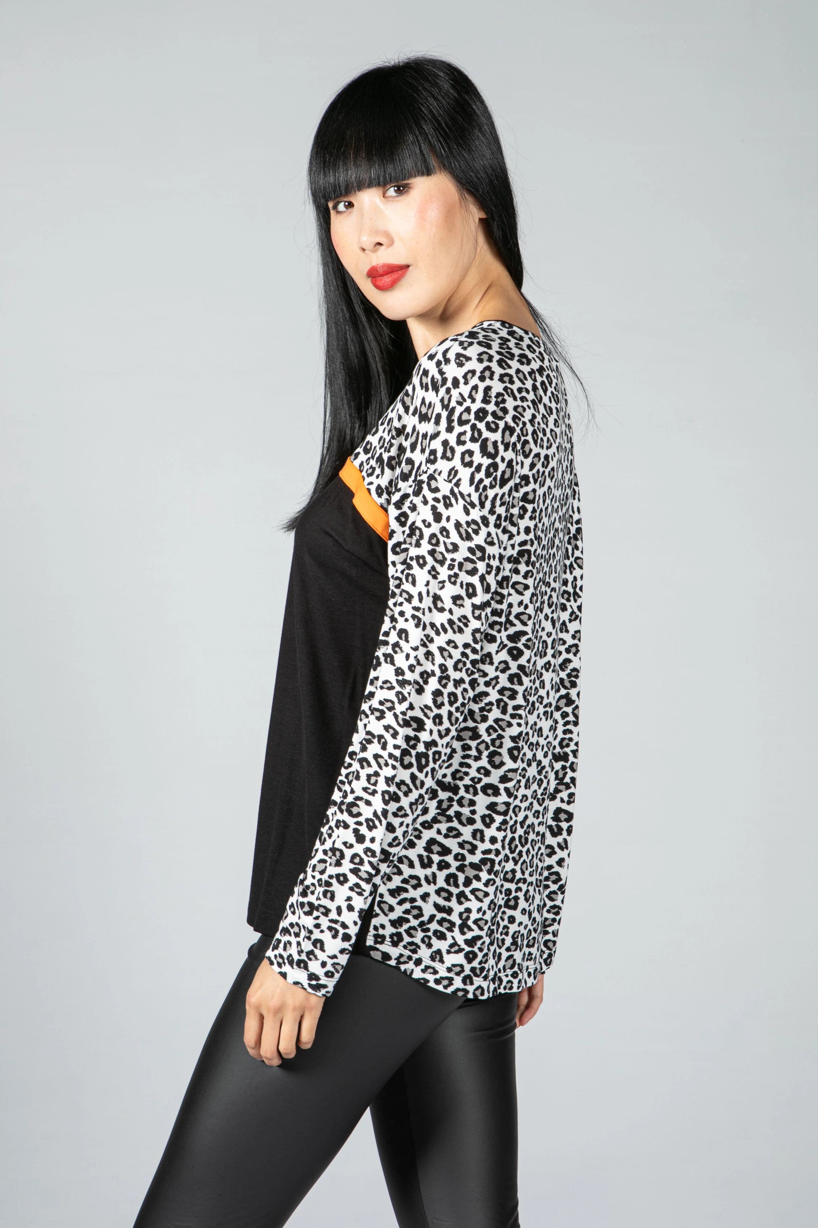 LEO LOVE in Leo-Design