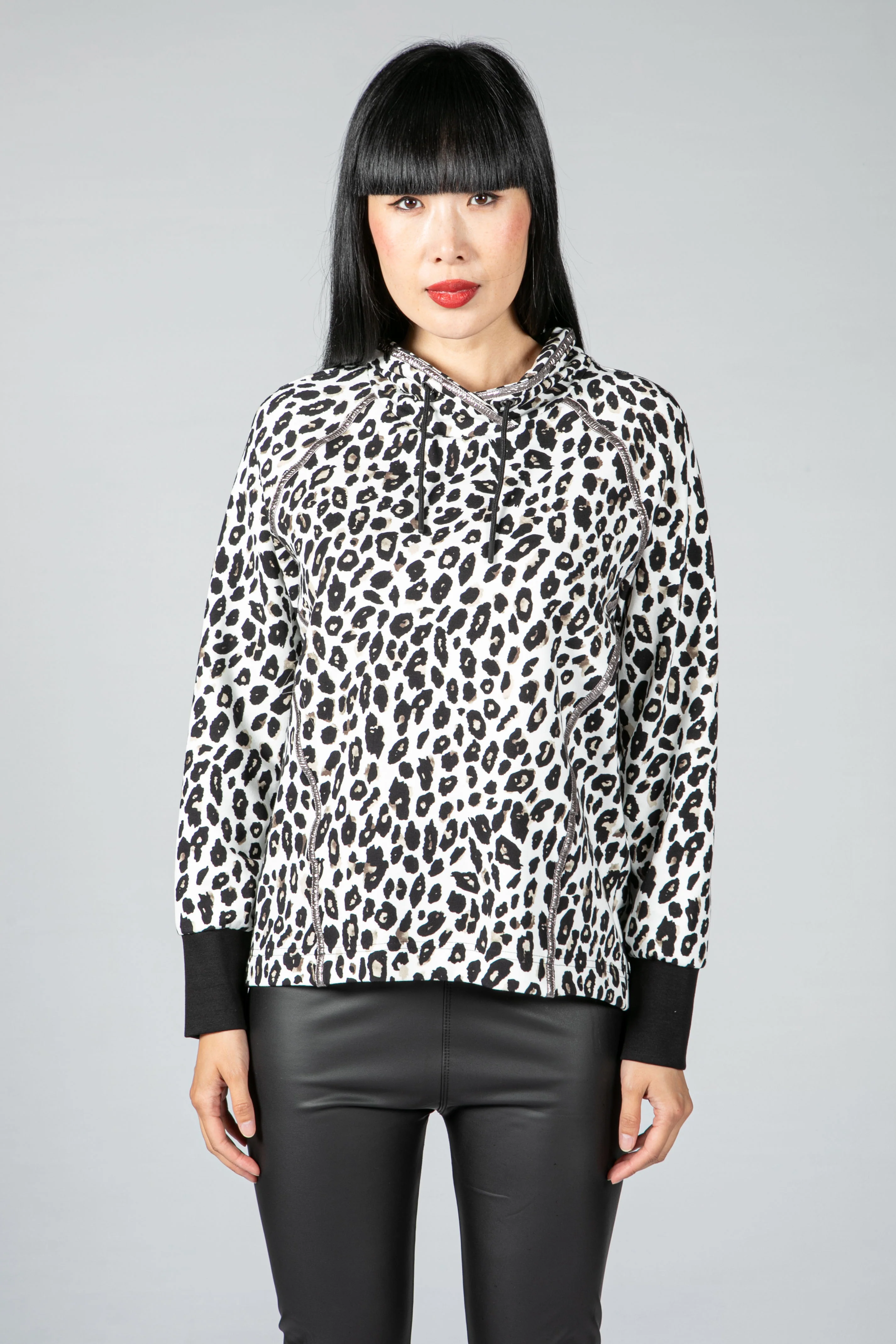 Shirt LEO LOVE with plain cuffs