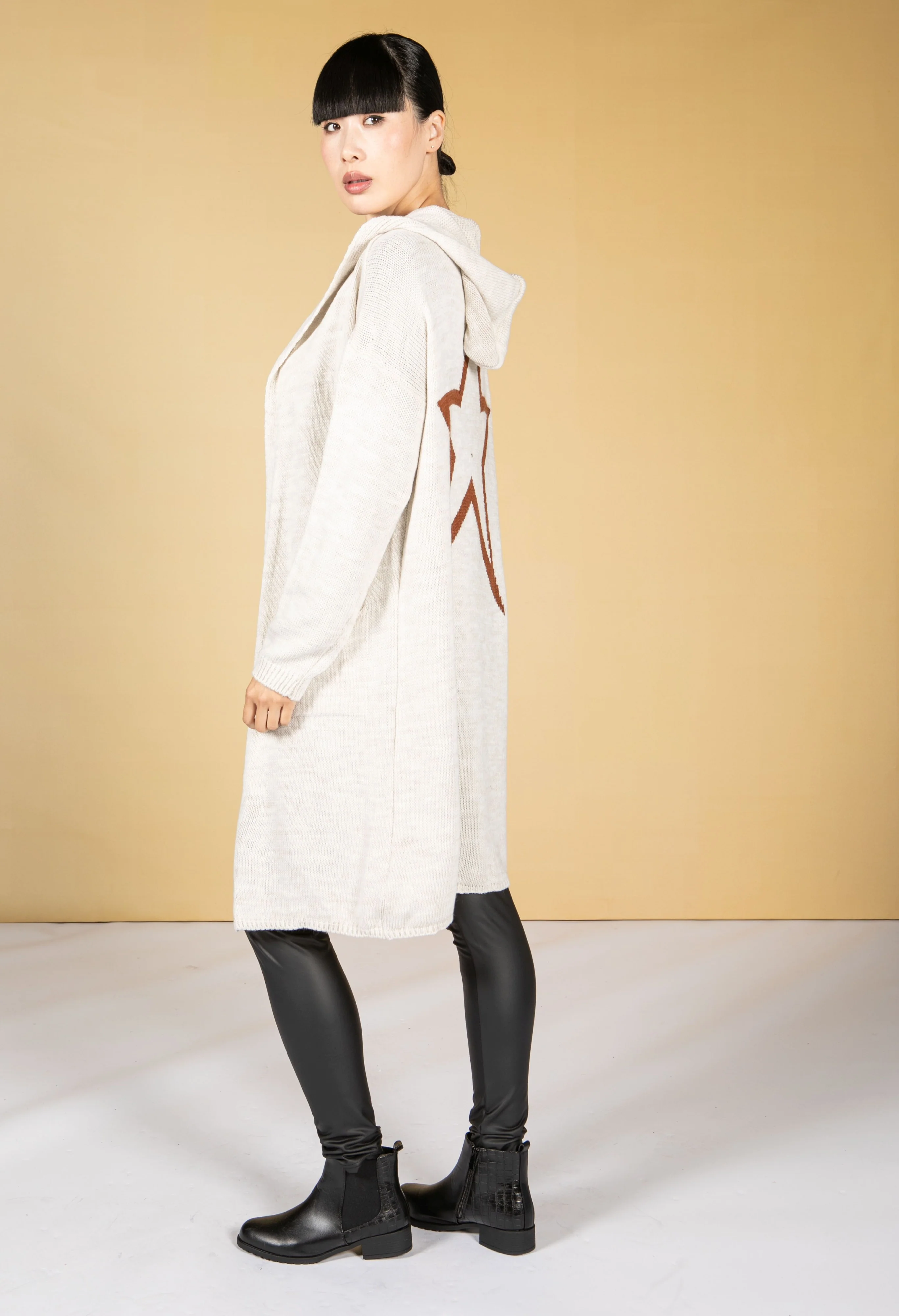 Long Line Knitted Star Cardigan in Oat