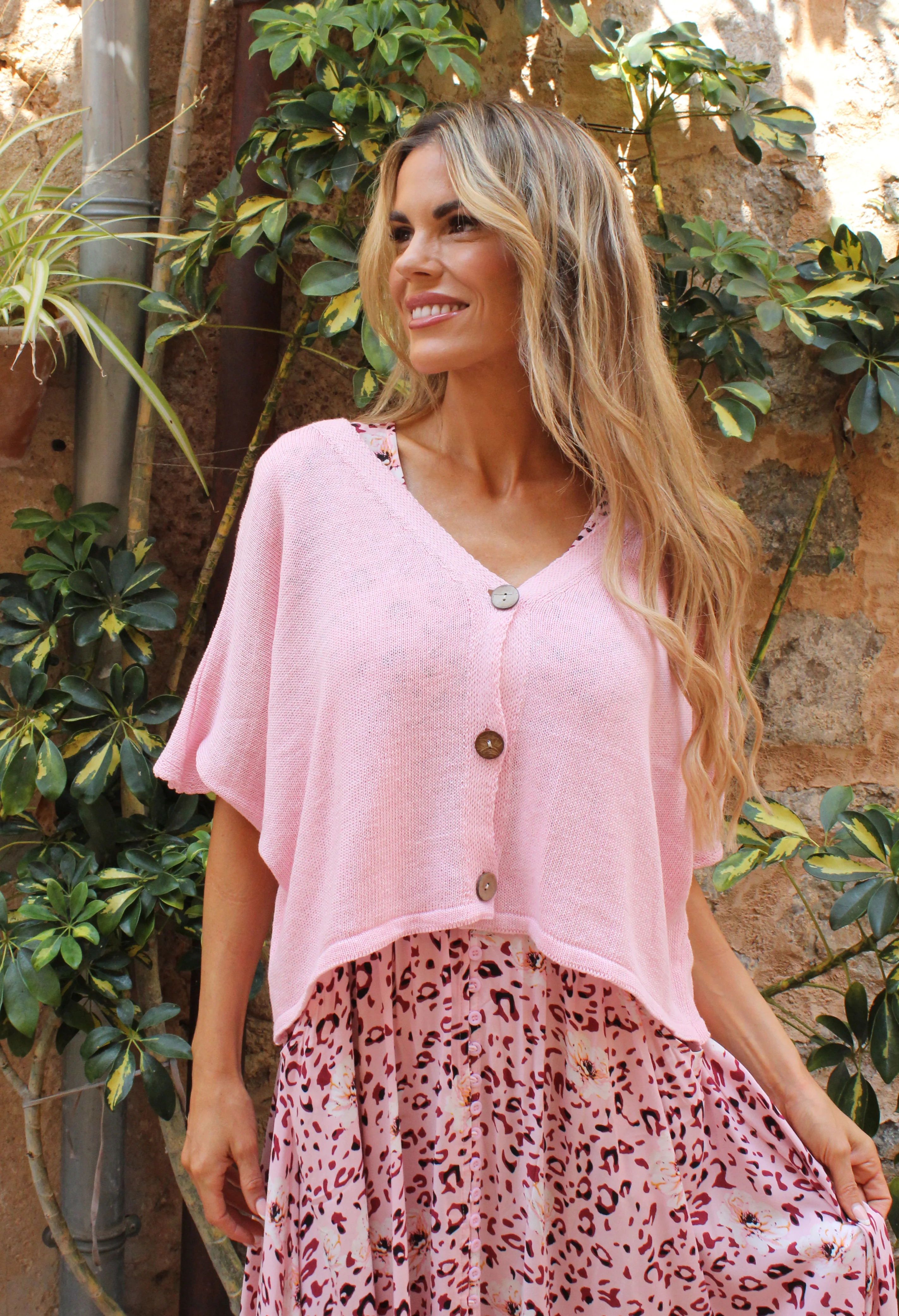 V-Neck Cropped Knit Cardigan