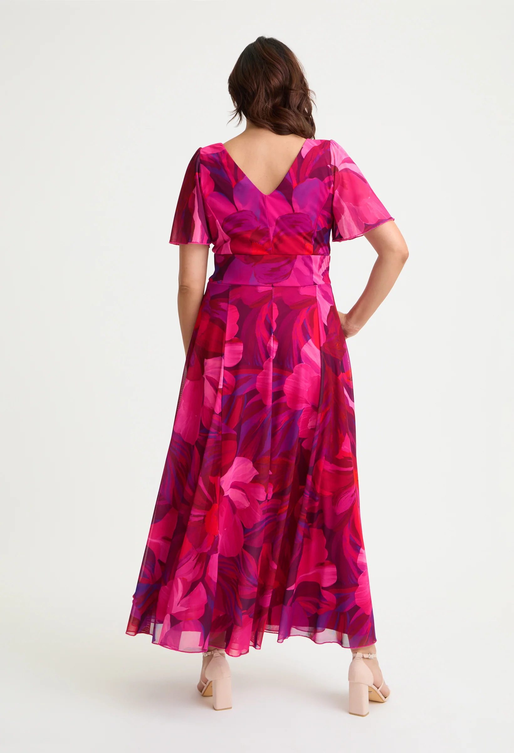 Isabelle Curve+ Angel Sleeve Maxi Dress