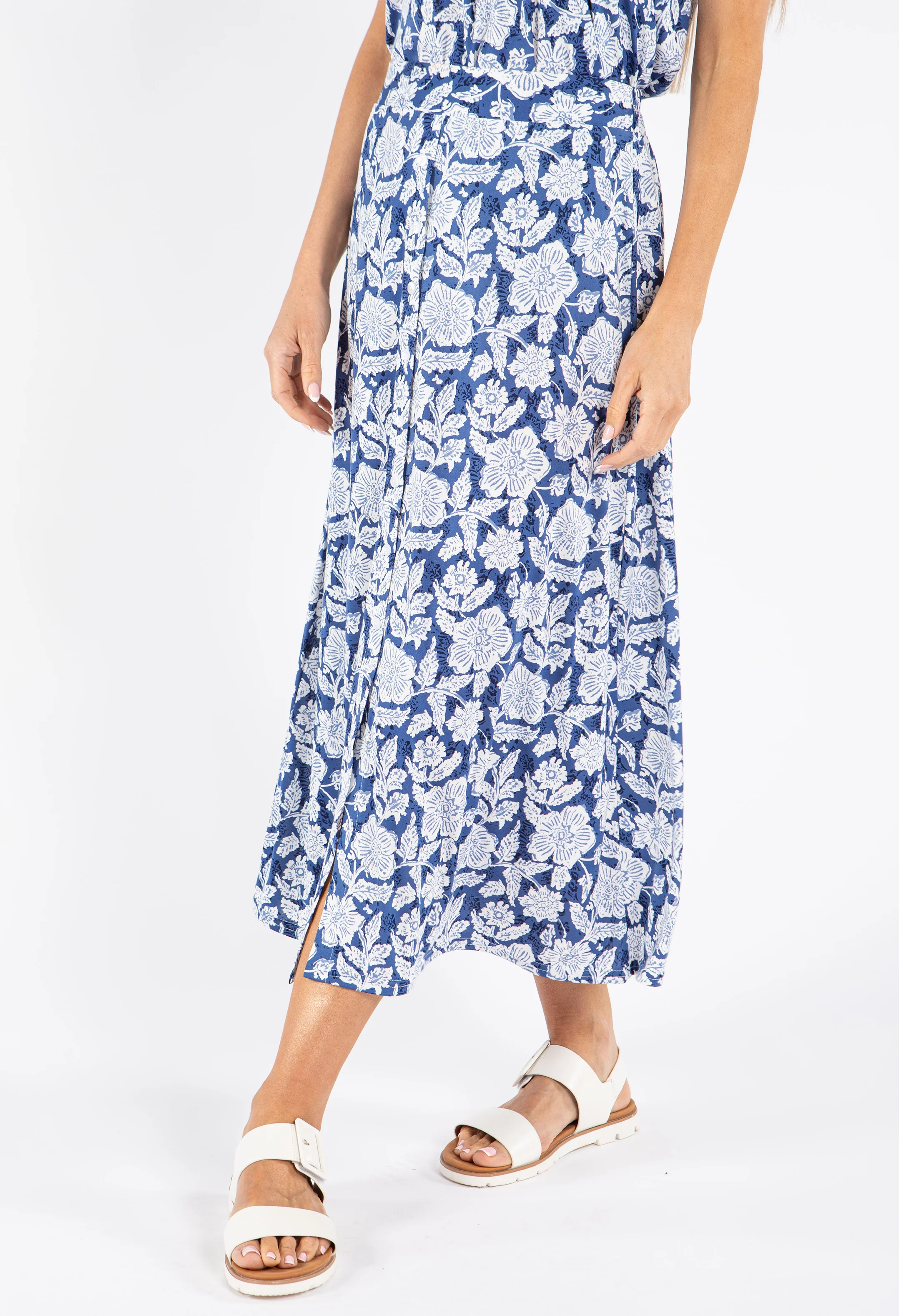 Buttoned Floral Midi Skirt