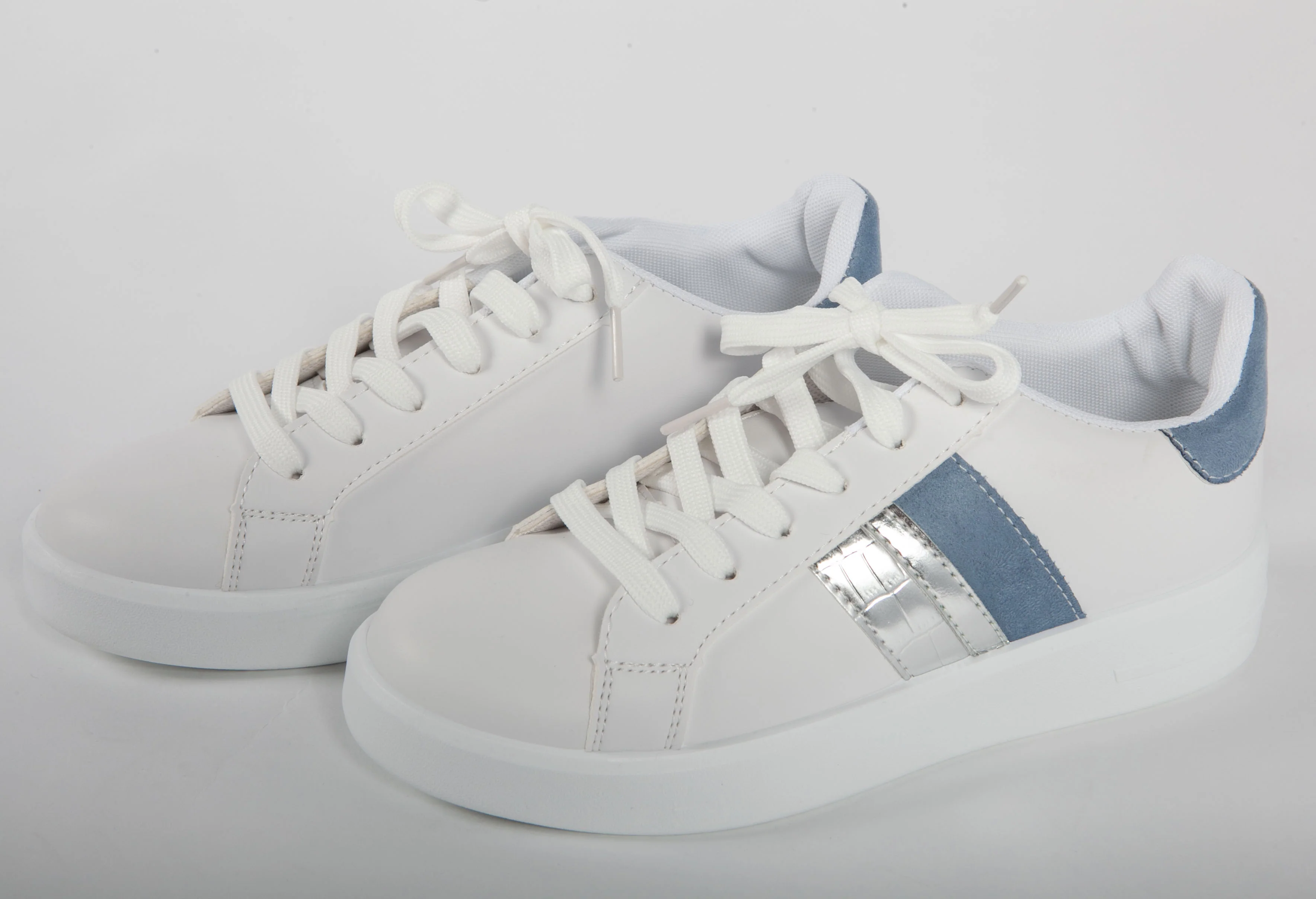 White Faux Leather 6 eye laced Blue Collar and Stripe Trainer