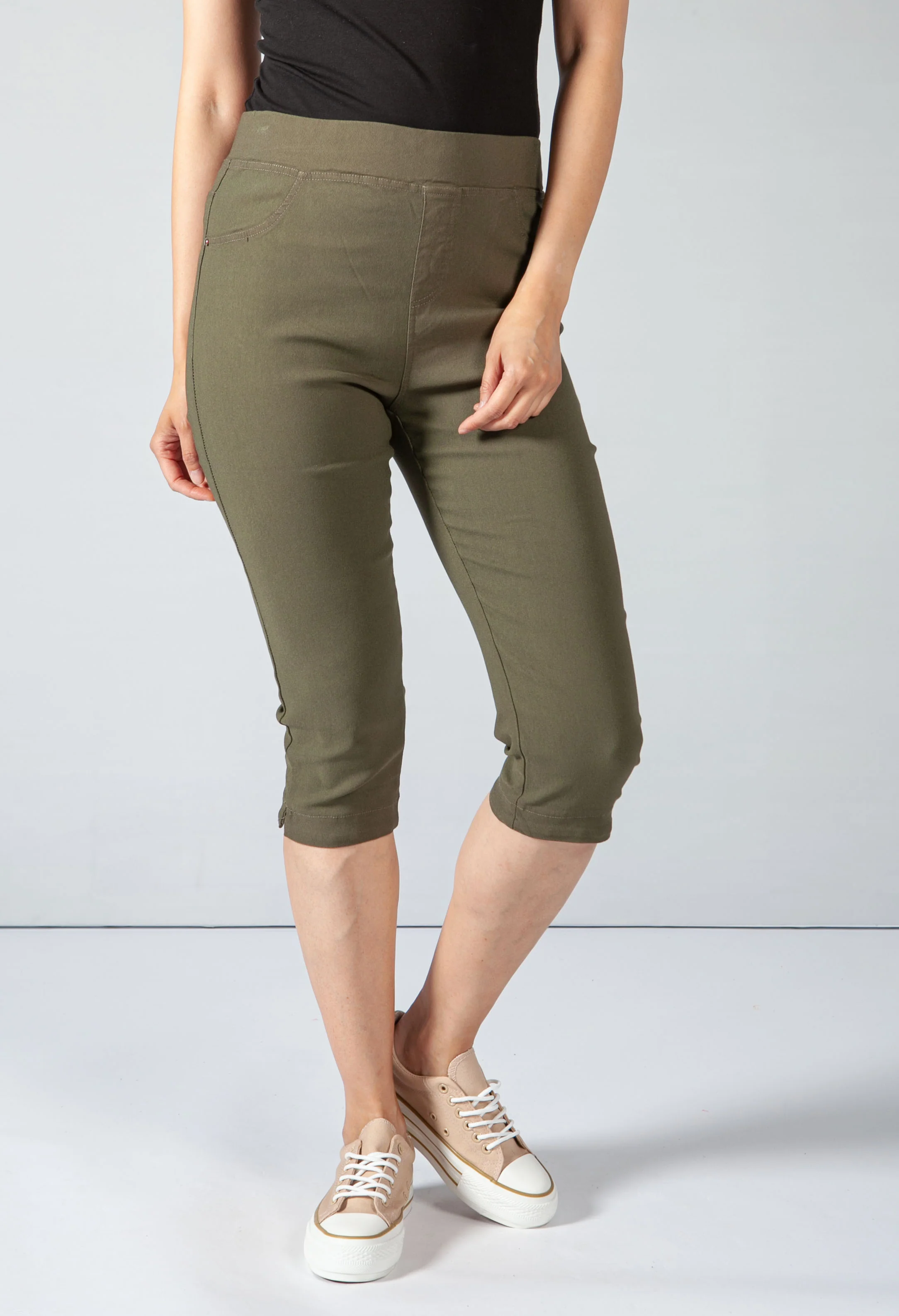 Cropped Pull Up Jeans on Khaki