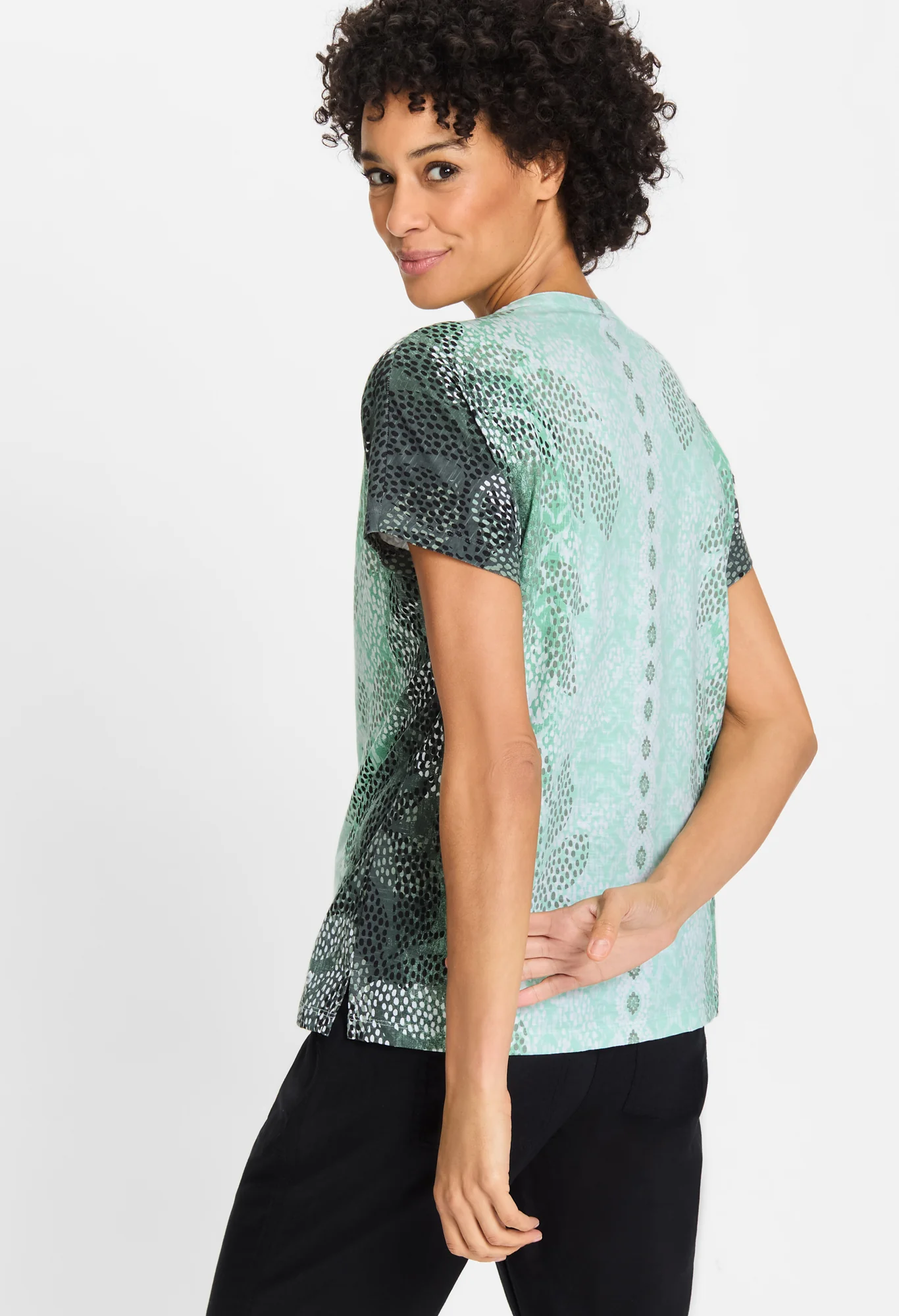 Leaf Print Top In Cosima Fit