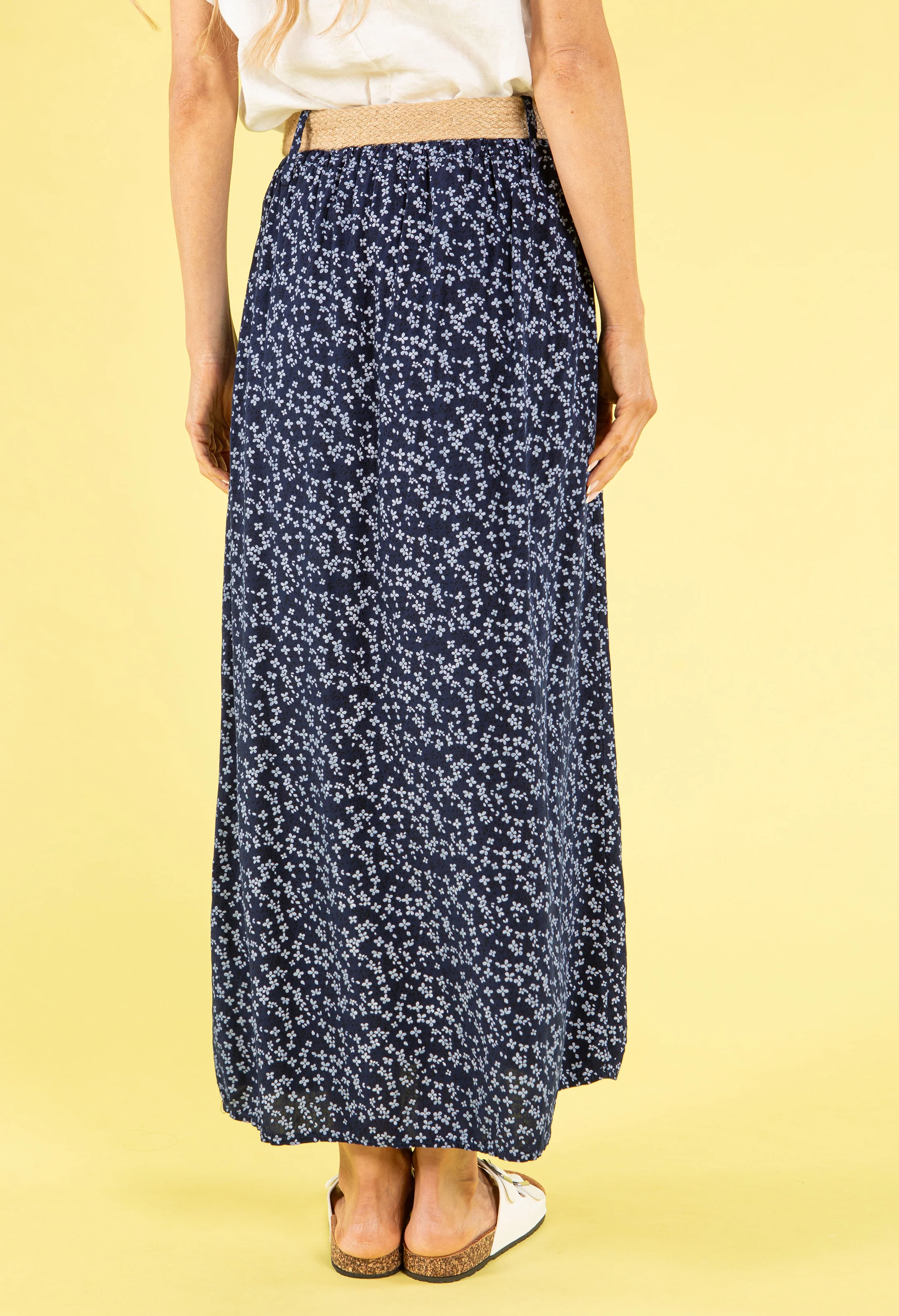 Belted Daisy Print Maxi Skirt