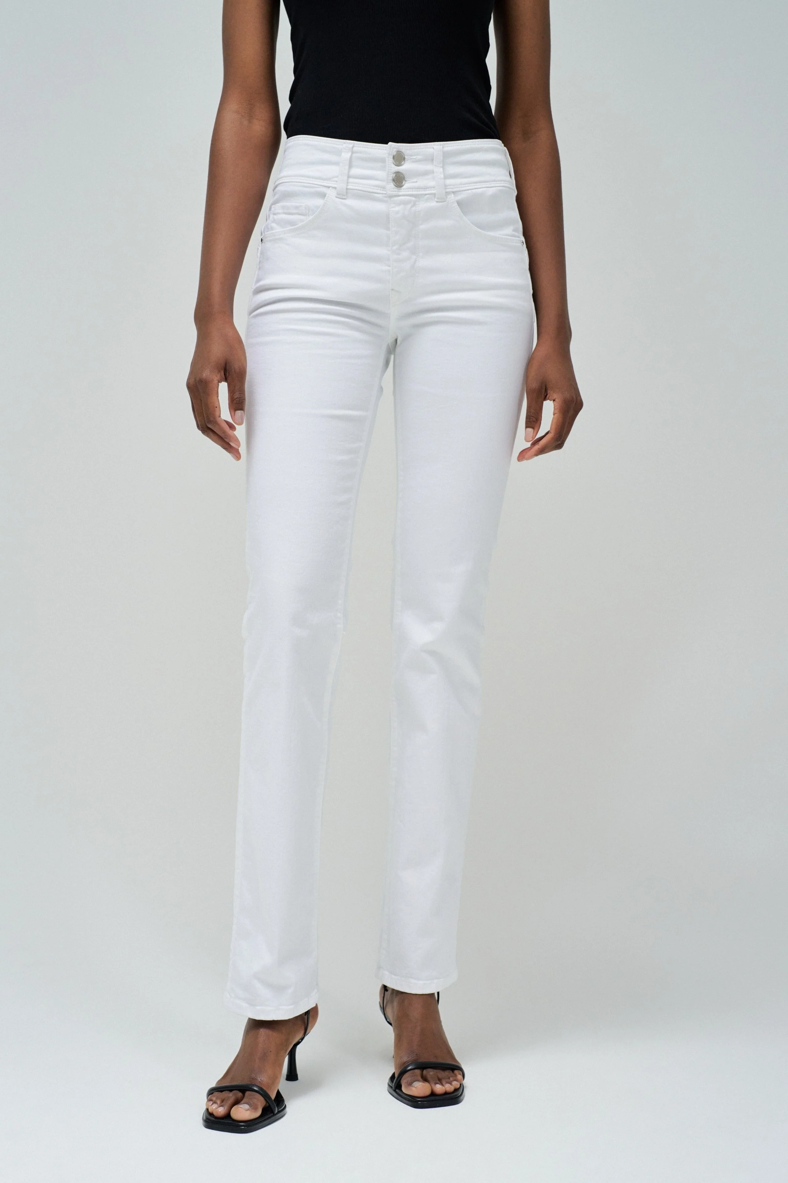 JEANS SECRET PUSH IN STRAIGHT 30 LEG
