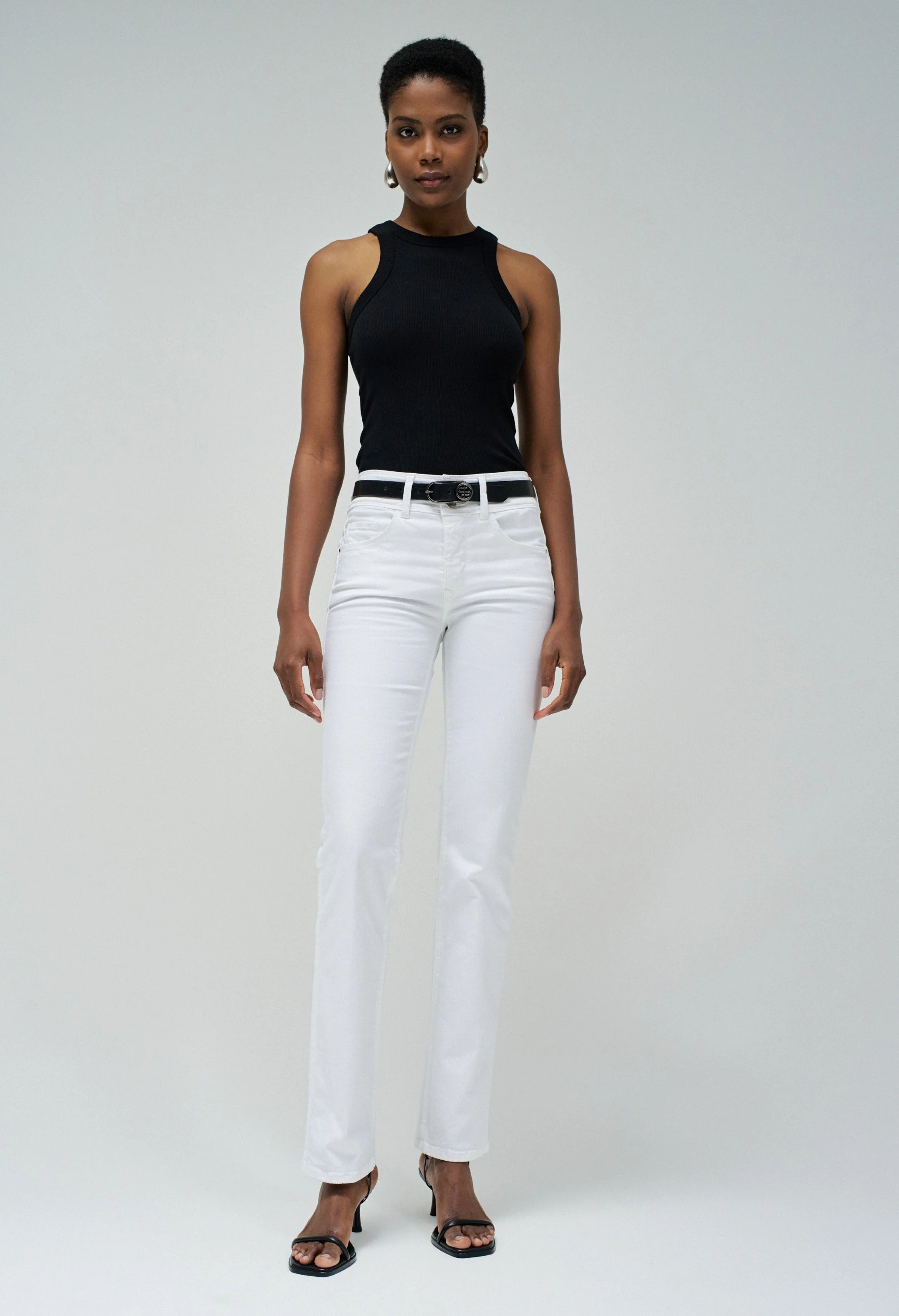 JEANS SECRET PUSH IN STRAIGHT 30 LEG