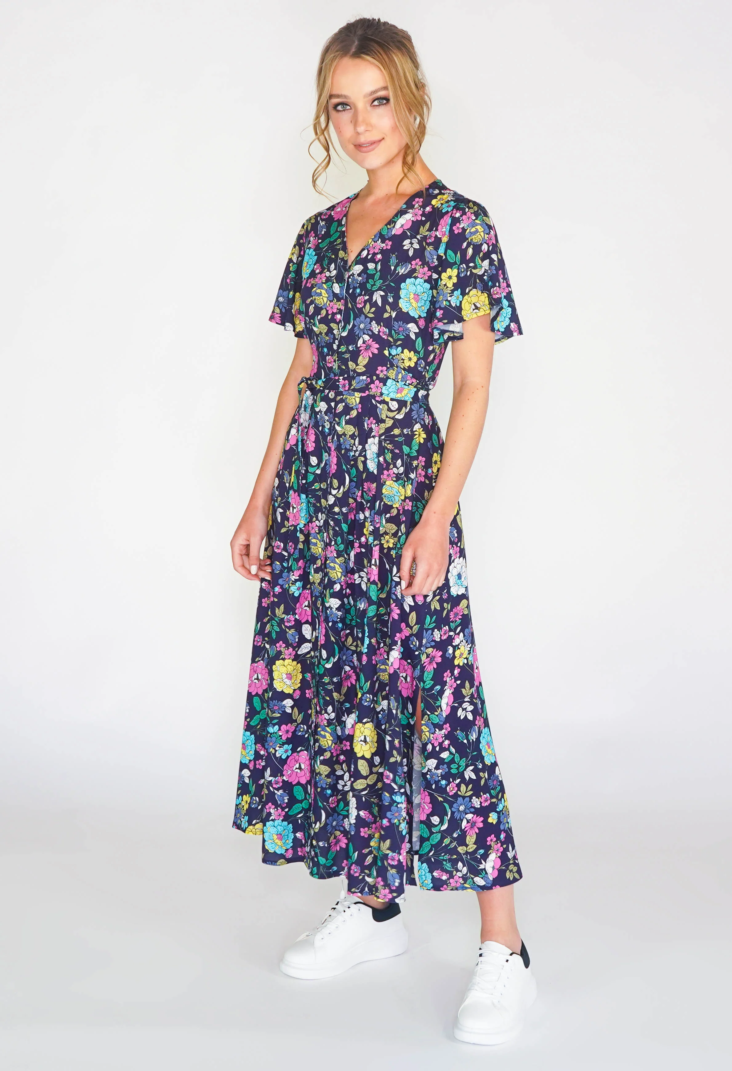 RETRO BUTTON THROUGH DRESS WITH ANGEL SLEEVES