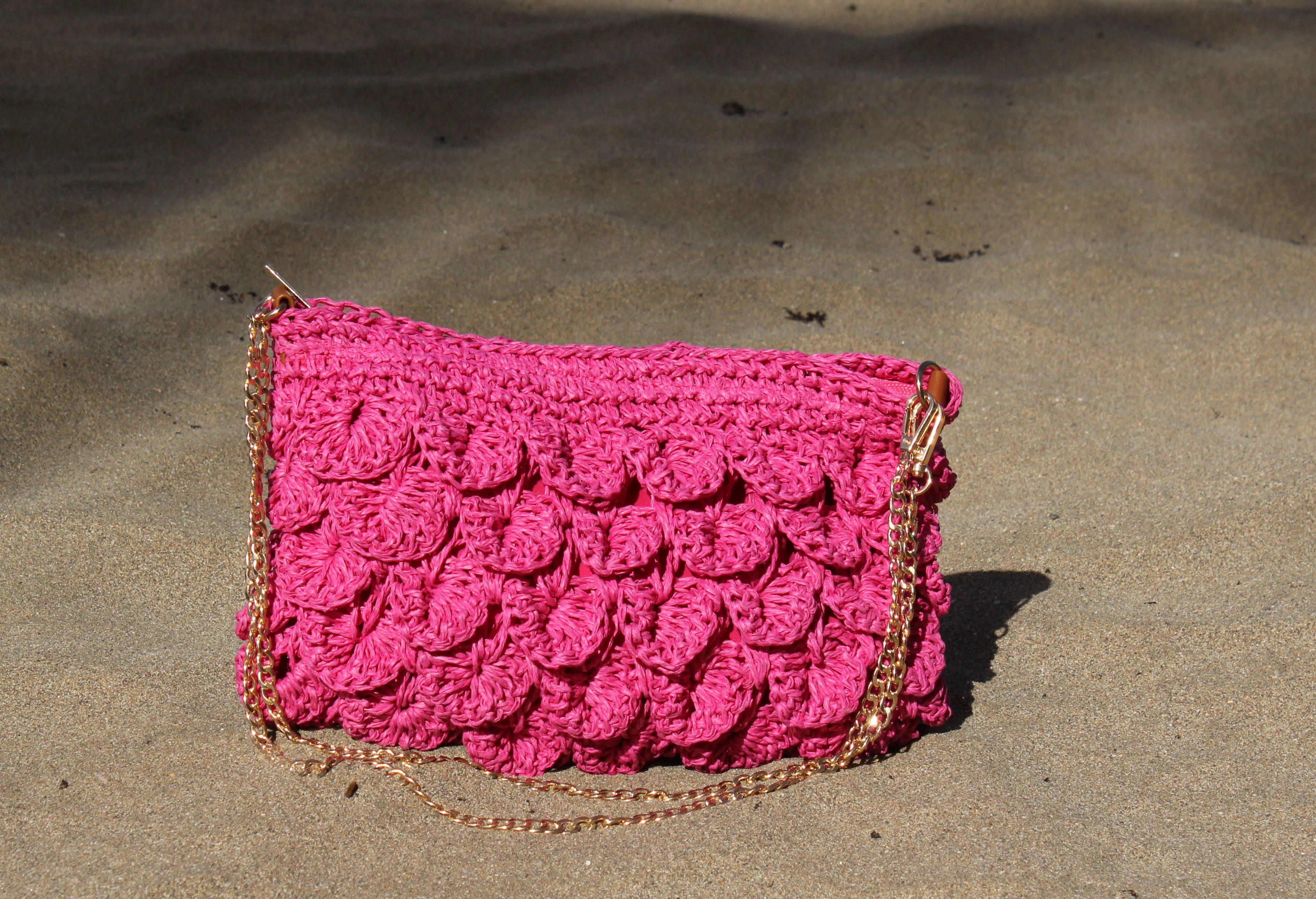 Straw Scalloped Cross Body Bag