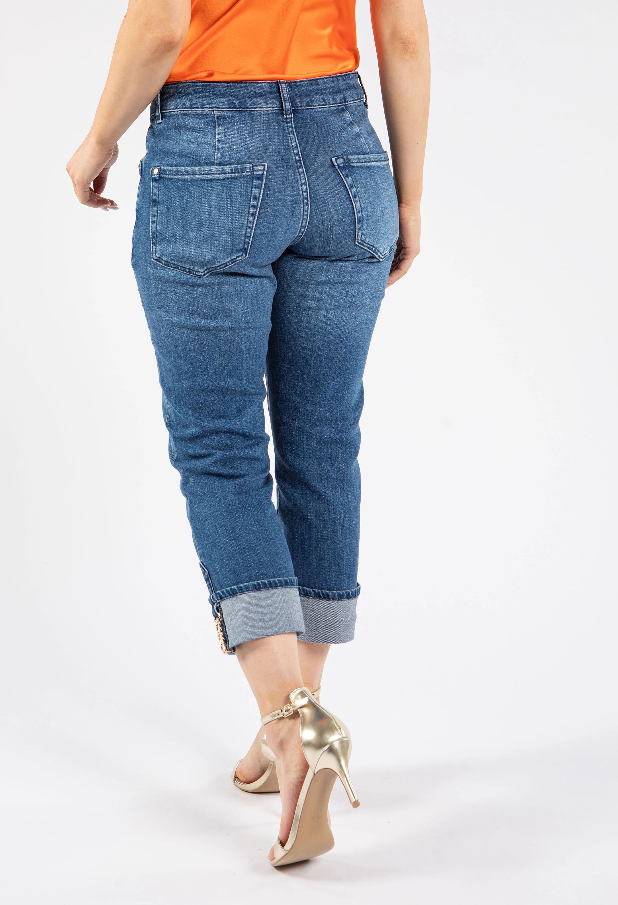 Fara Chain Detail Cropped Tapered Jeans