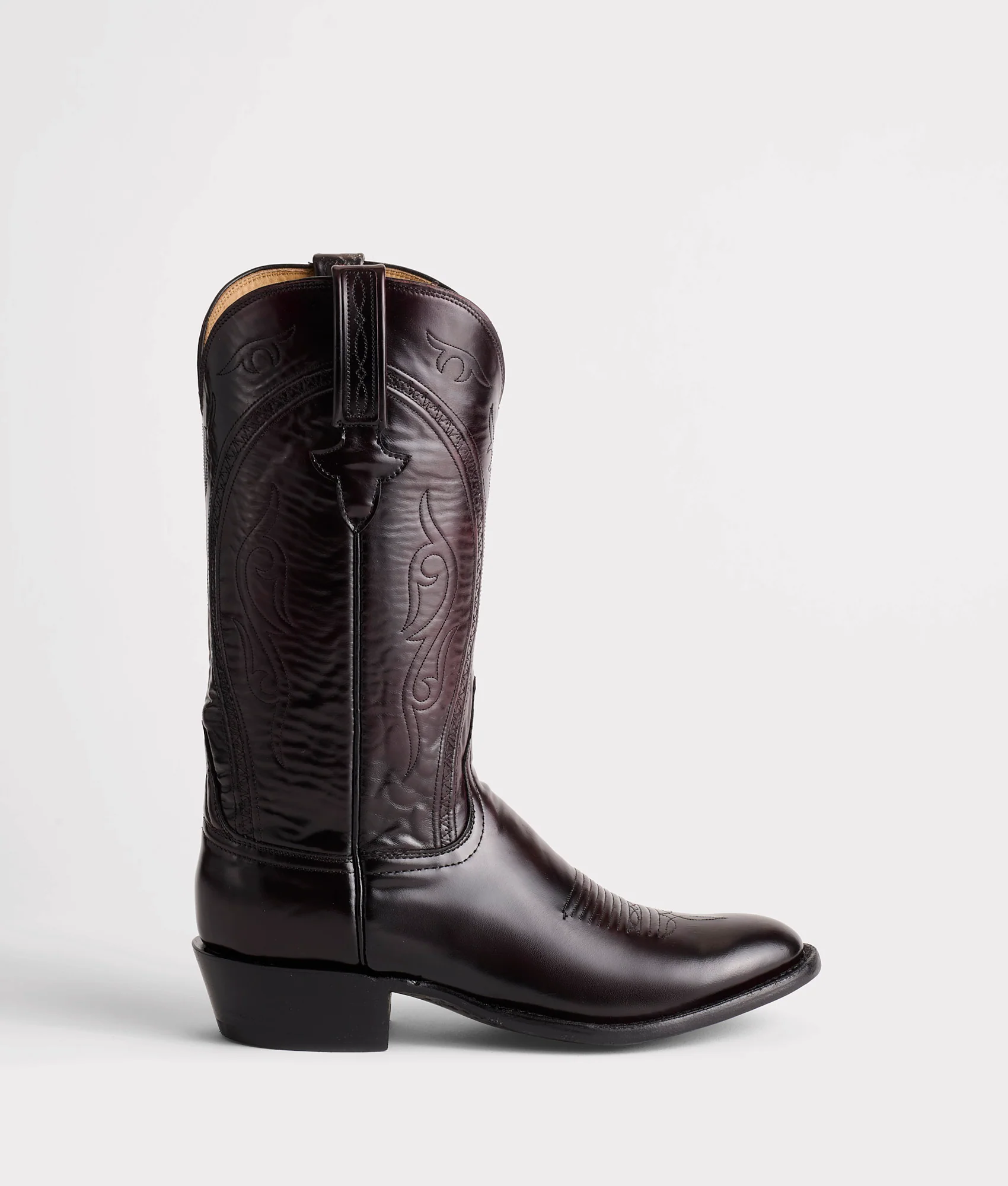 Gavin :: Black Cherry