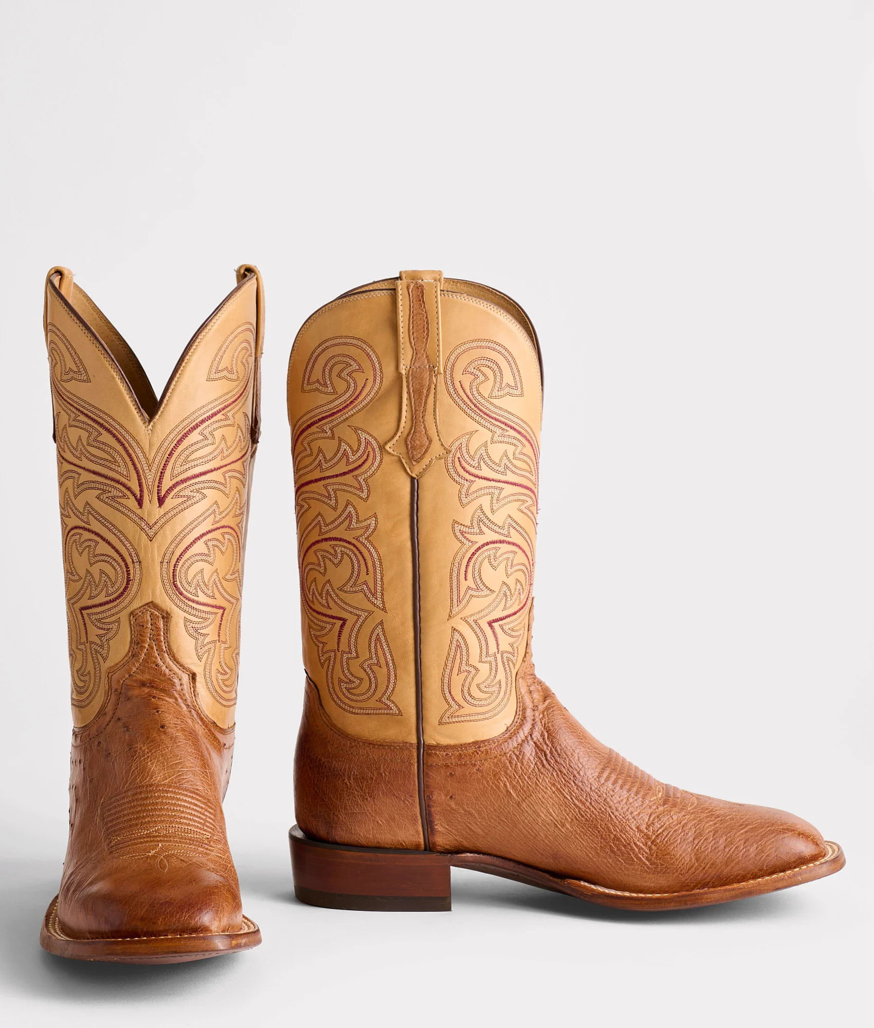 Lance :: Barnwood + Antique Saddle