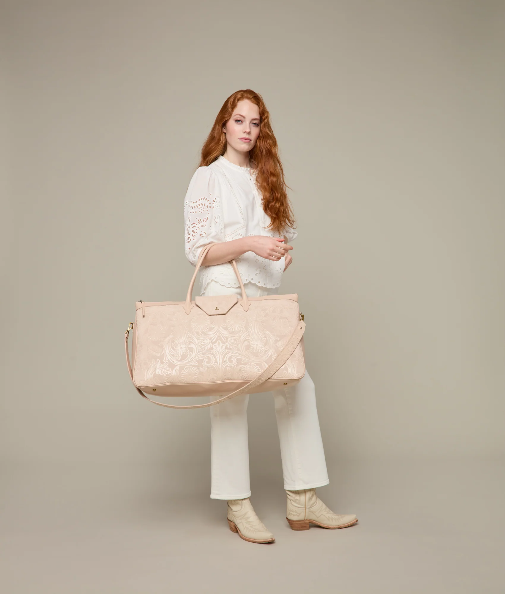 Intagliare Weekender Bag :: Blush