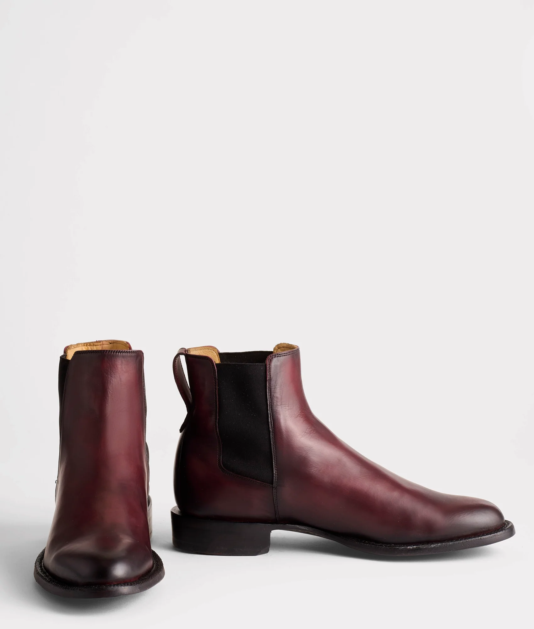 Grayson :: Black Cherry