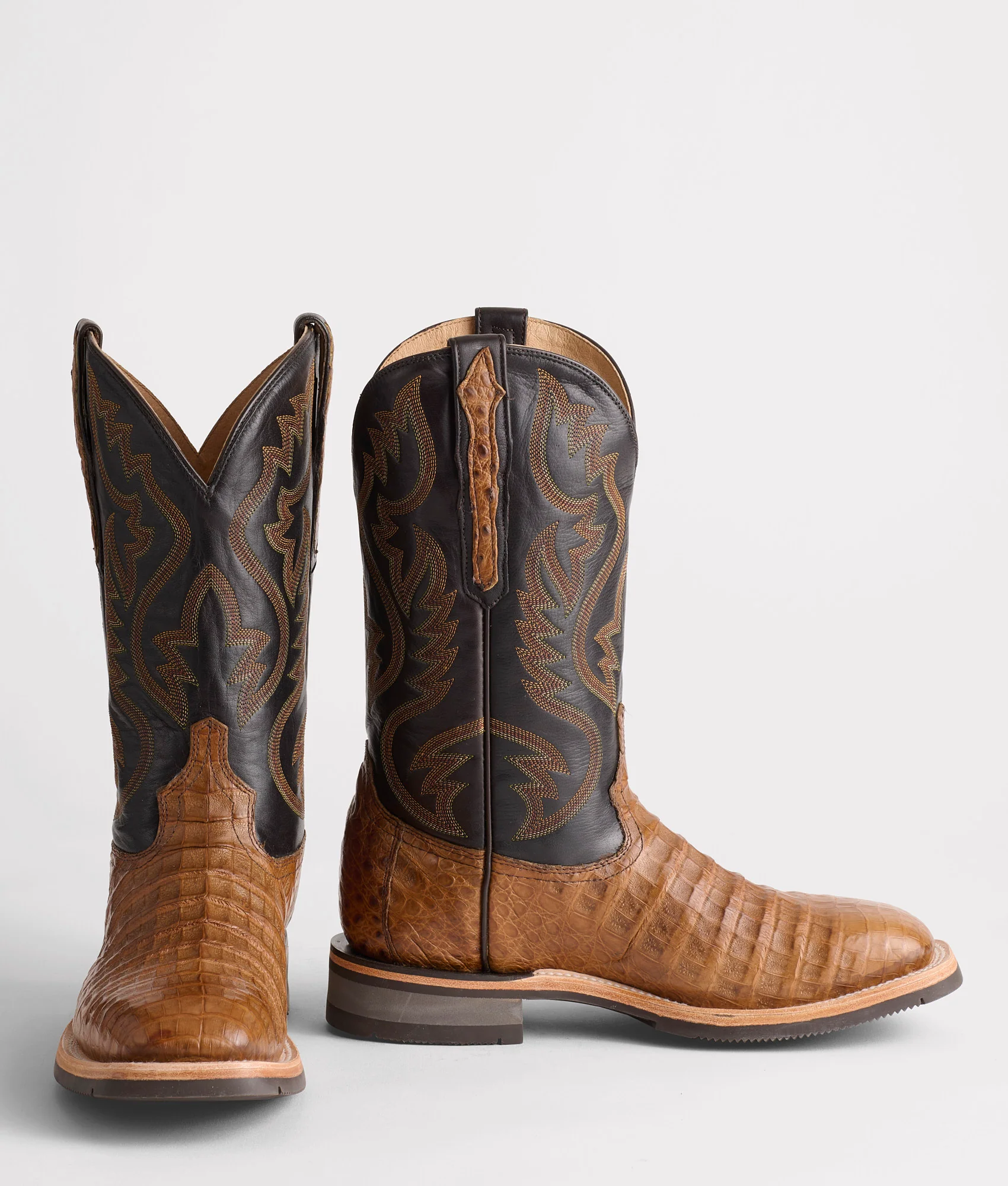 Rowdy Caiman :: Saddle + Brown