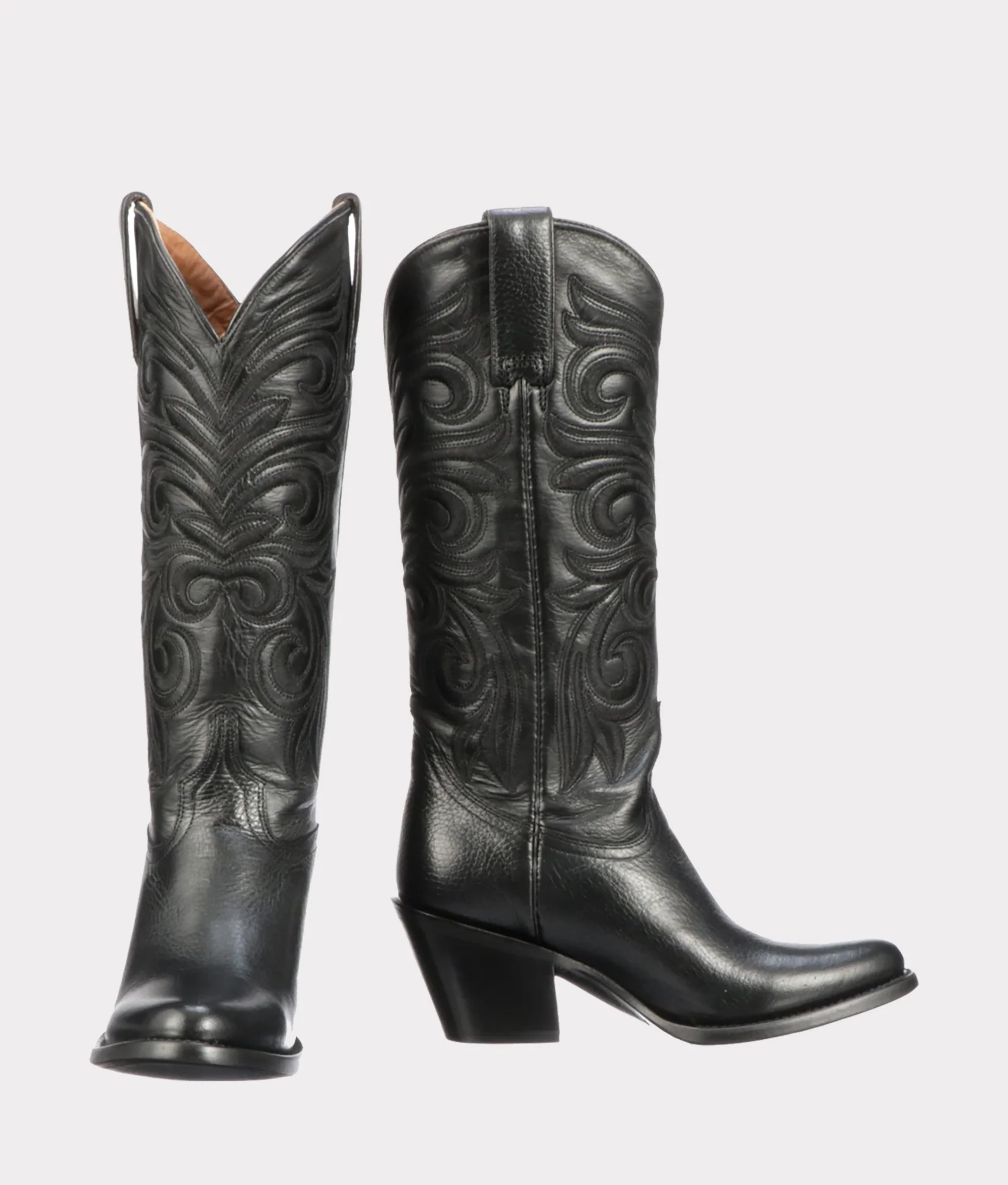 Laurelie :: Black