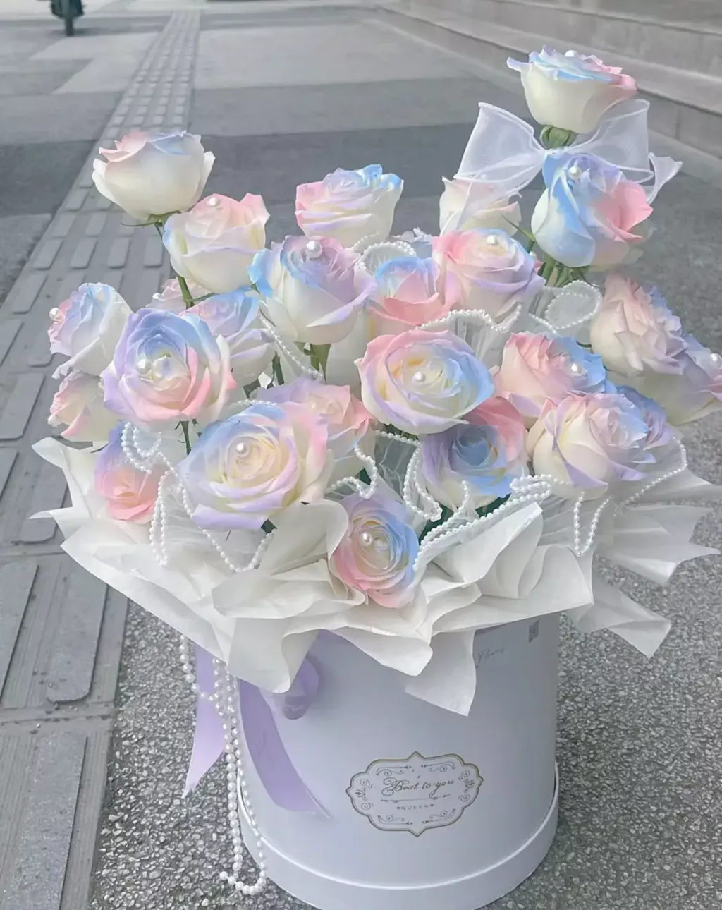 Gradient Roses Bucket 01