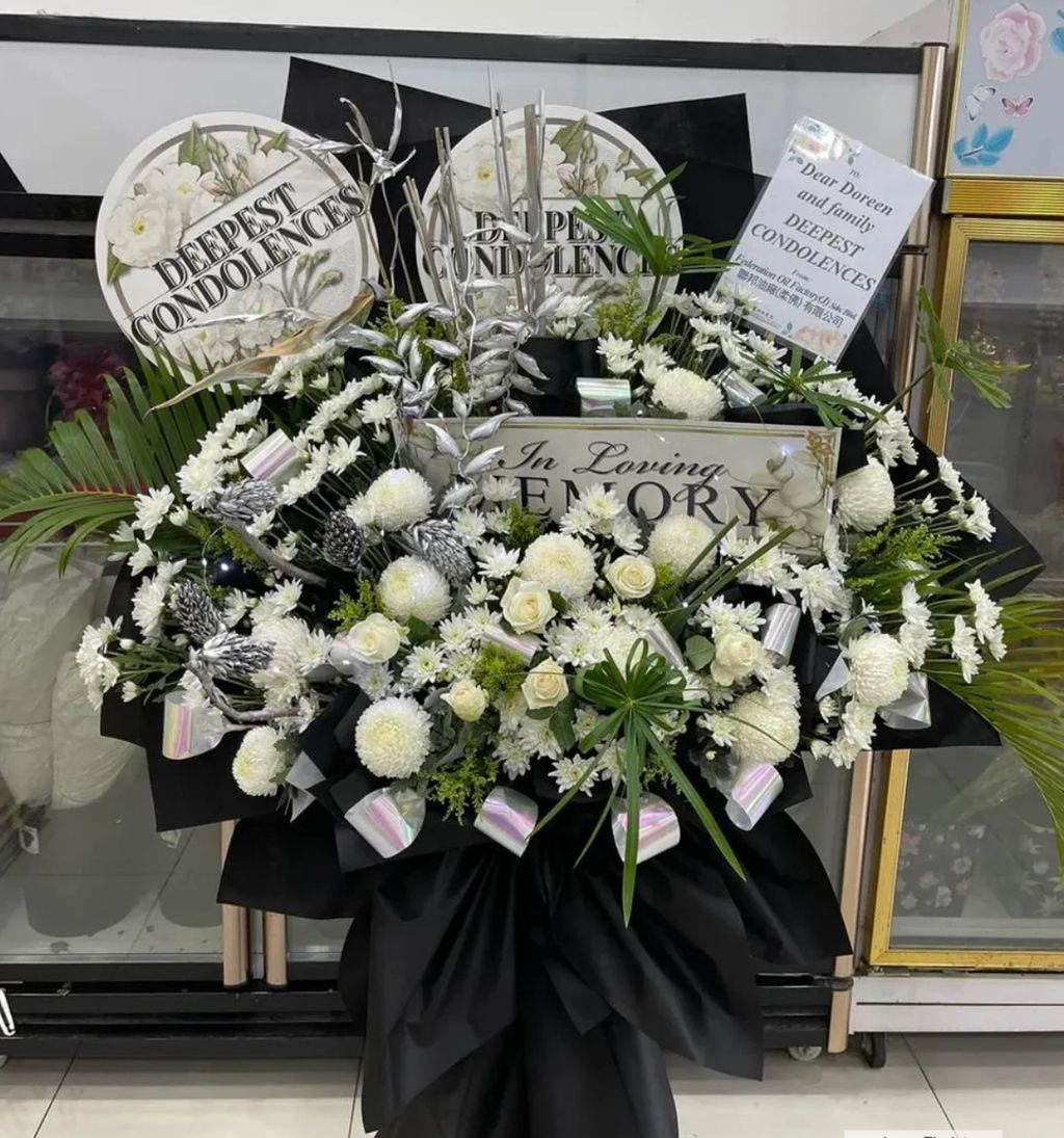 Condolences Stand 109