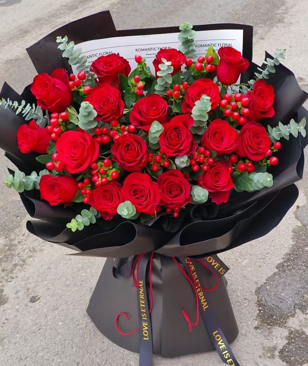 Valentine Rose Bouquet 175