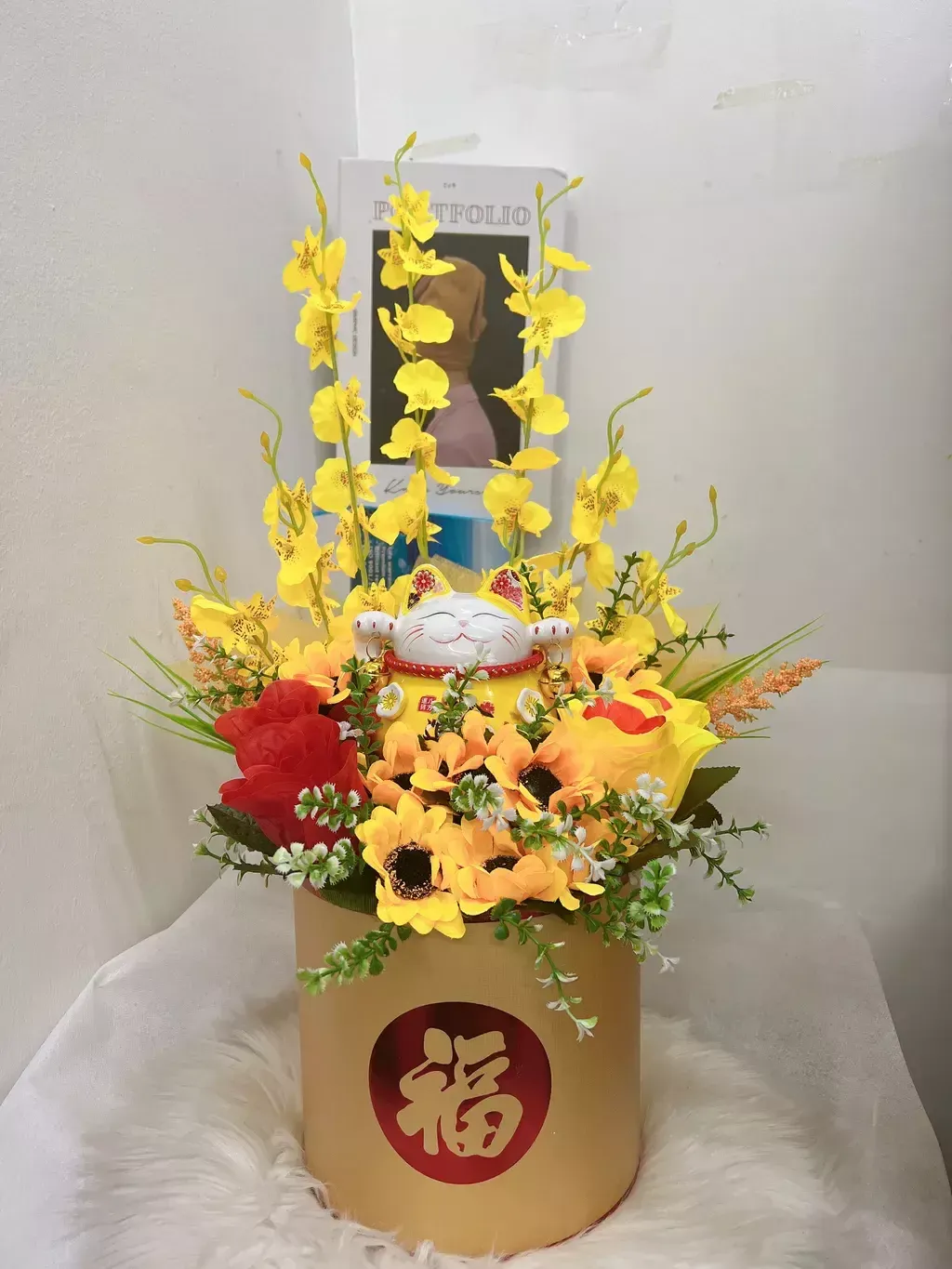 Opening Lucky Cat Flower 204