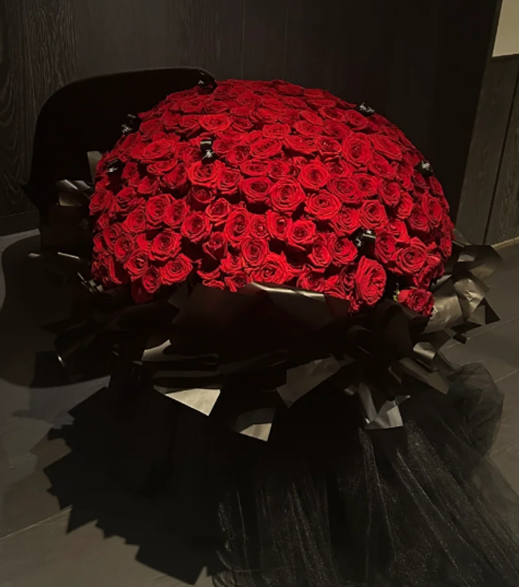 520 Valentine Red Rose Bouquet