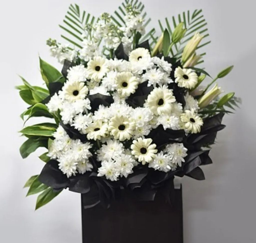 Condolences Stand 98
