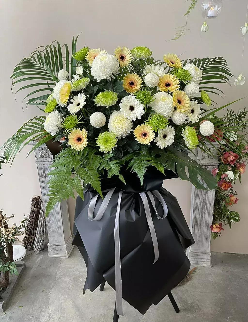 Condolences Stand 149