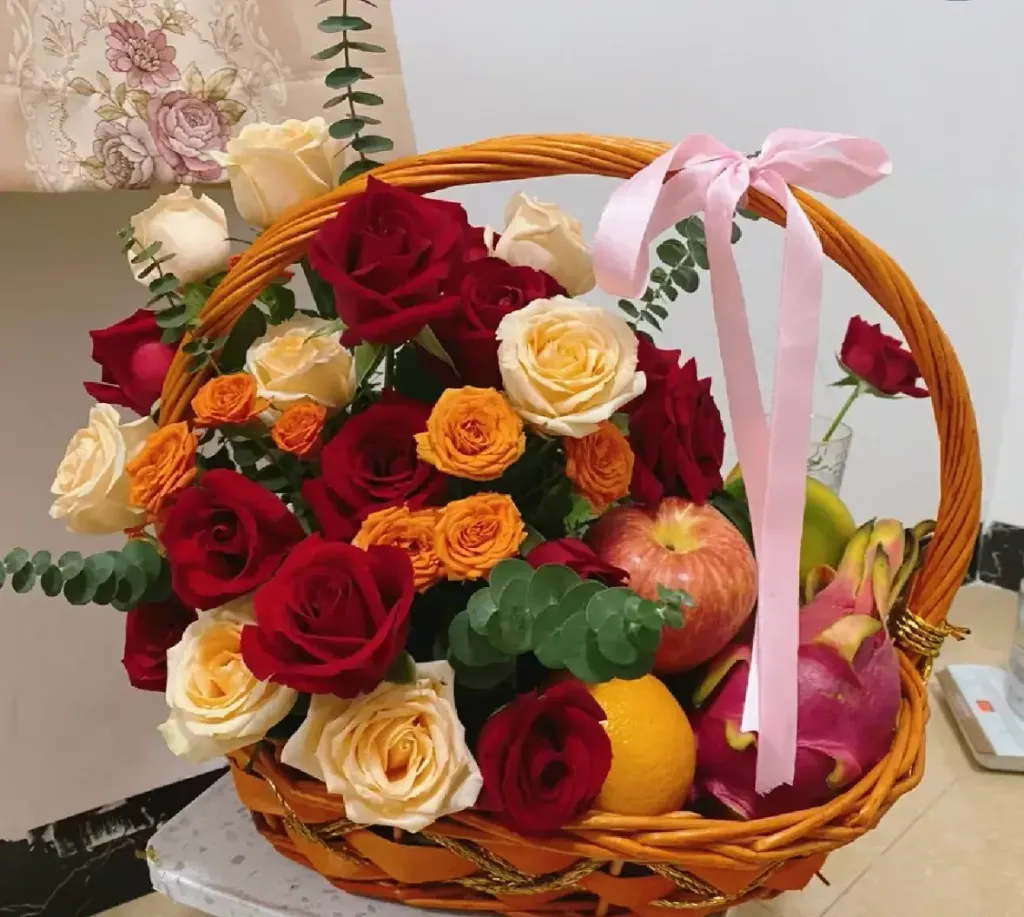 Fruit & Flower Basket 09