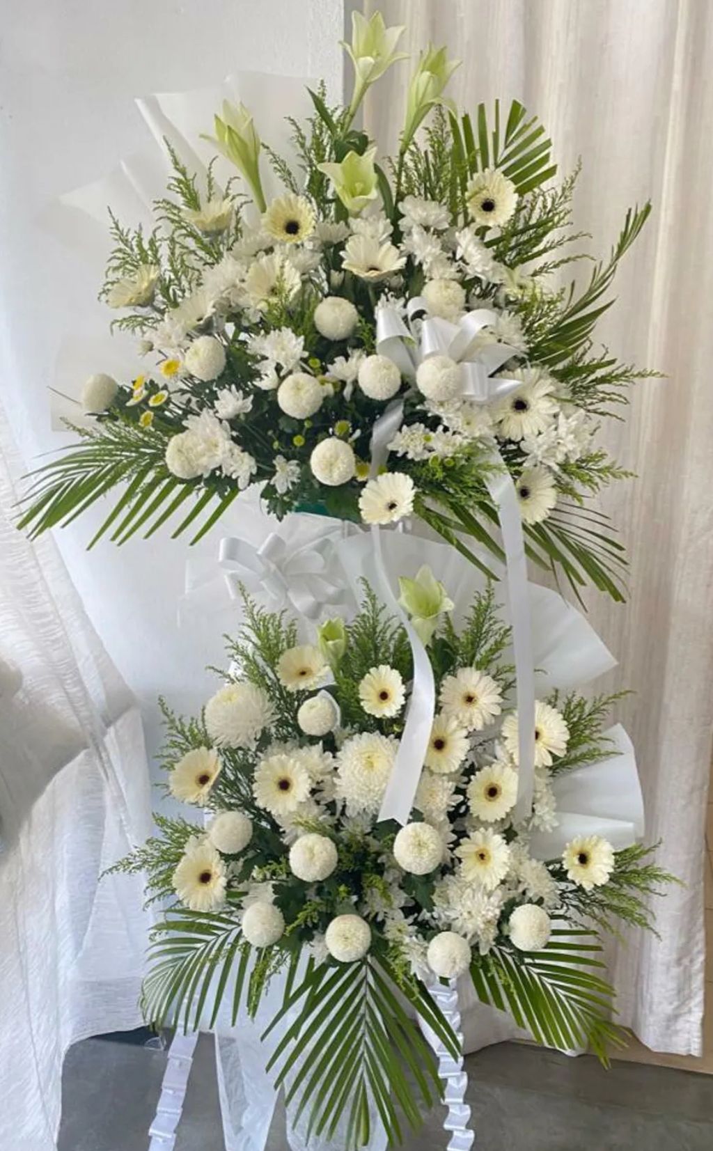 Condolences Stand 102