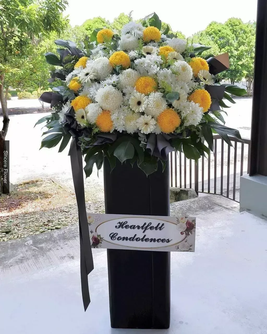 Condolence Stand 09