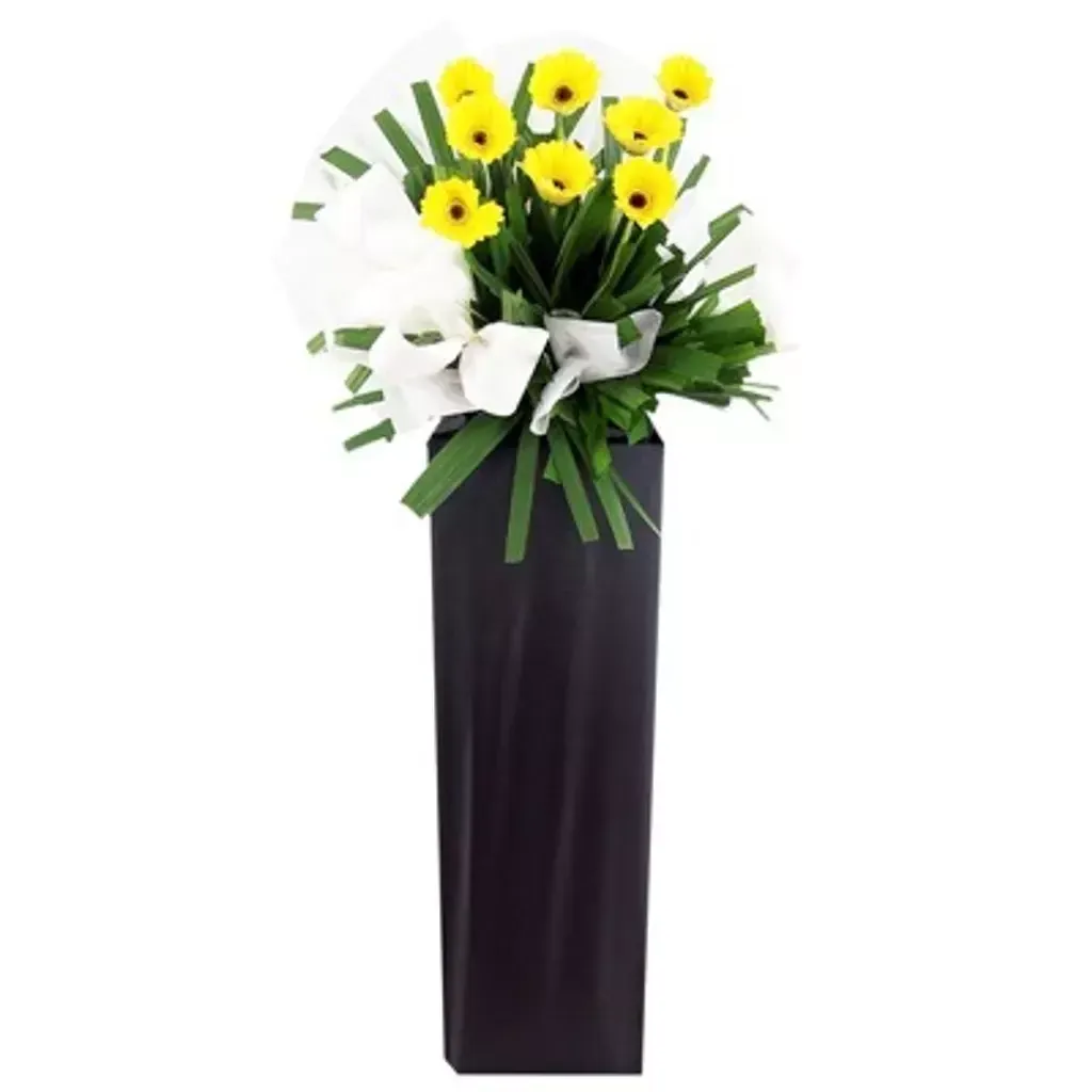 Condolences Stand 131