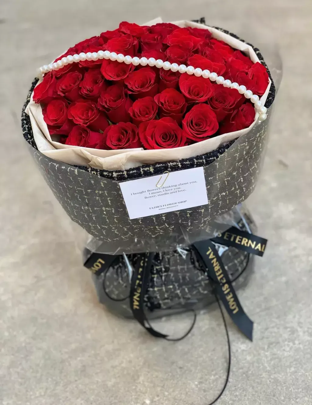 28 Roses Chanel Design