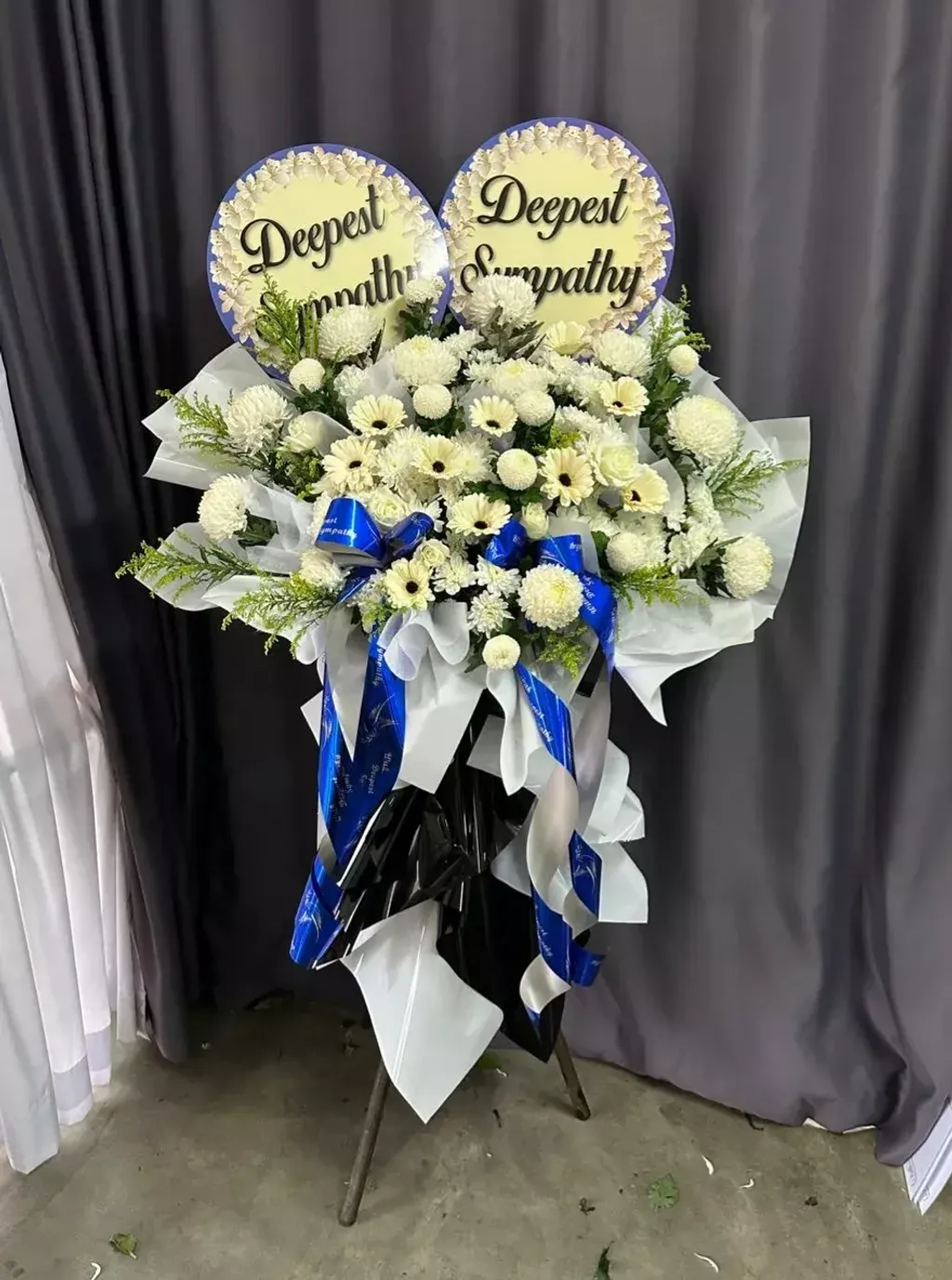 Condolence Stand 15