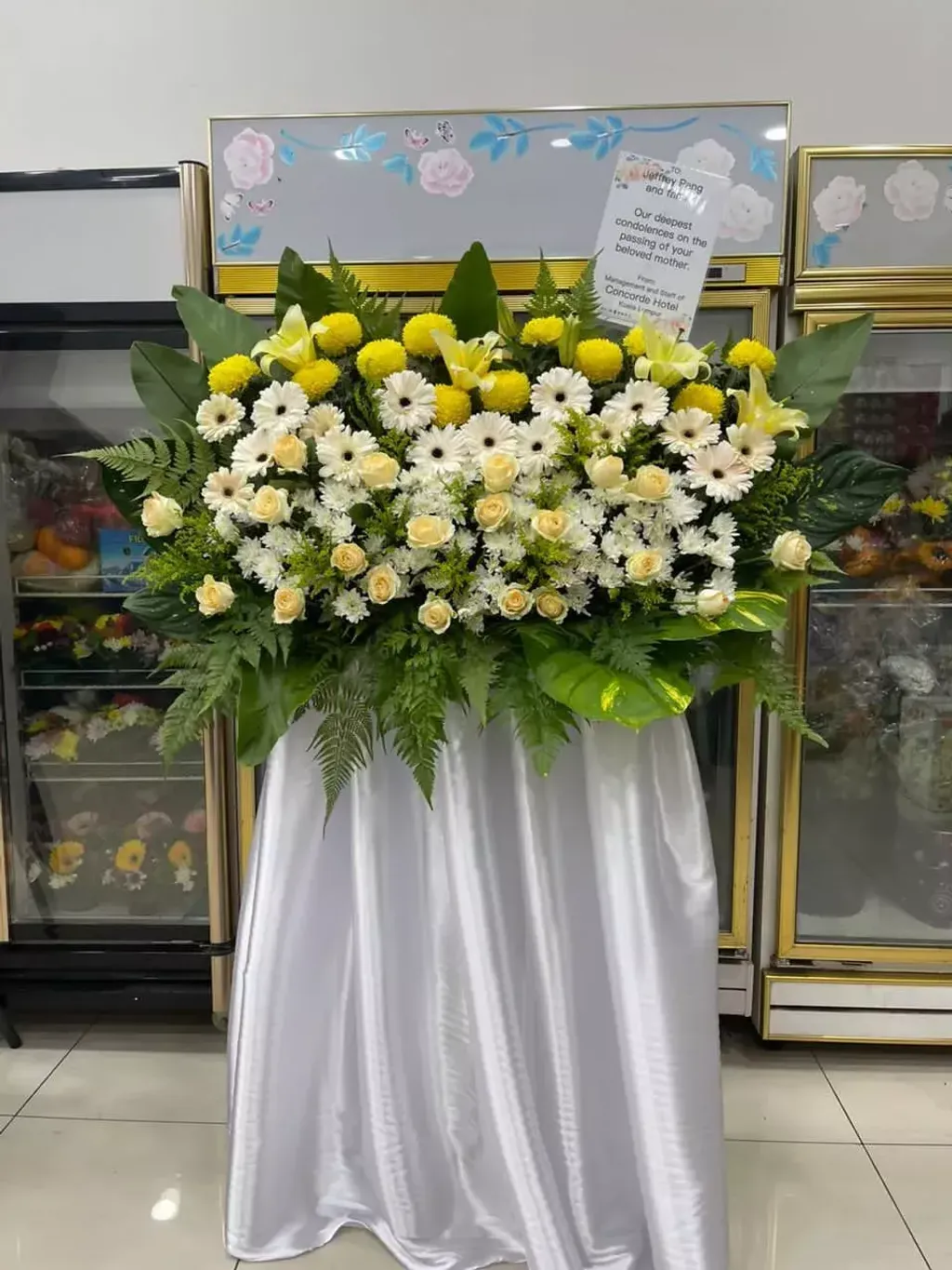 Condolence Stand 15