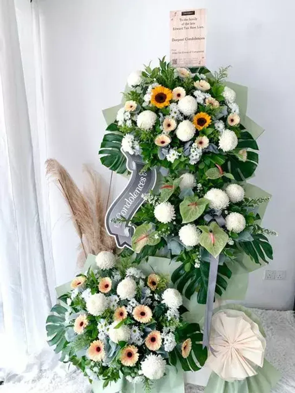3 Tiers Condolence Stand 02