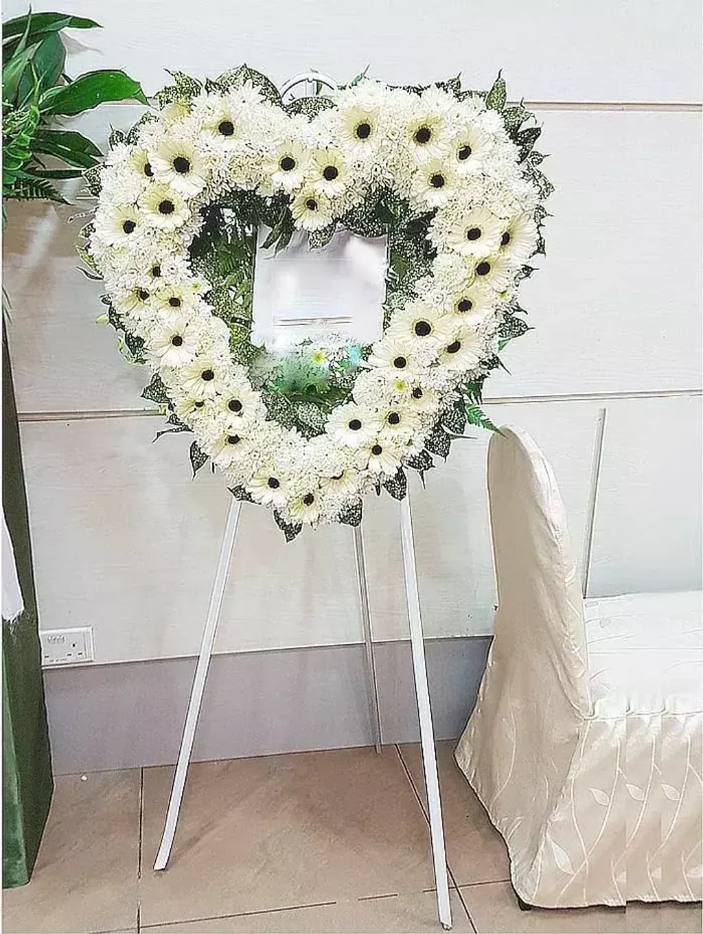 Love Condolence Flower Wreath 01
