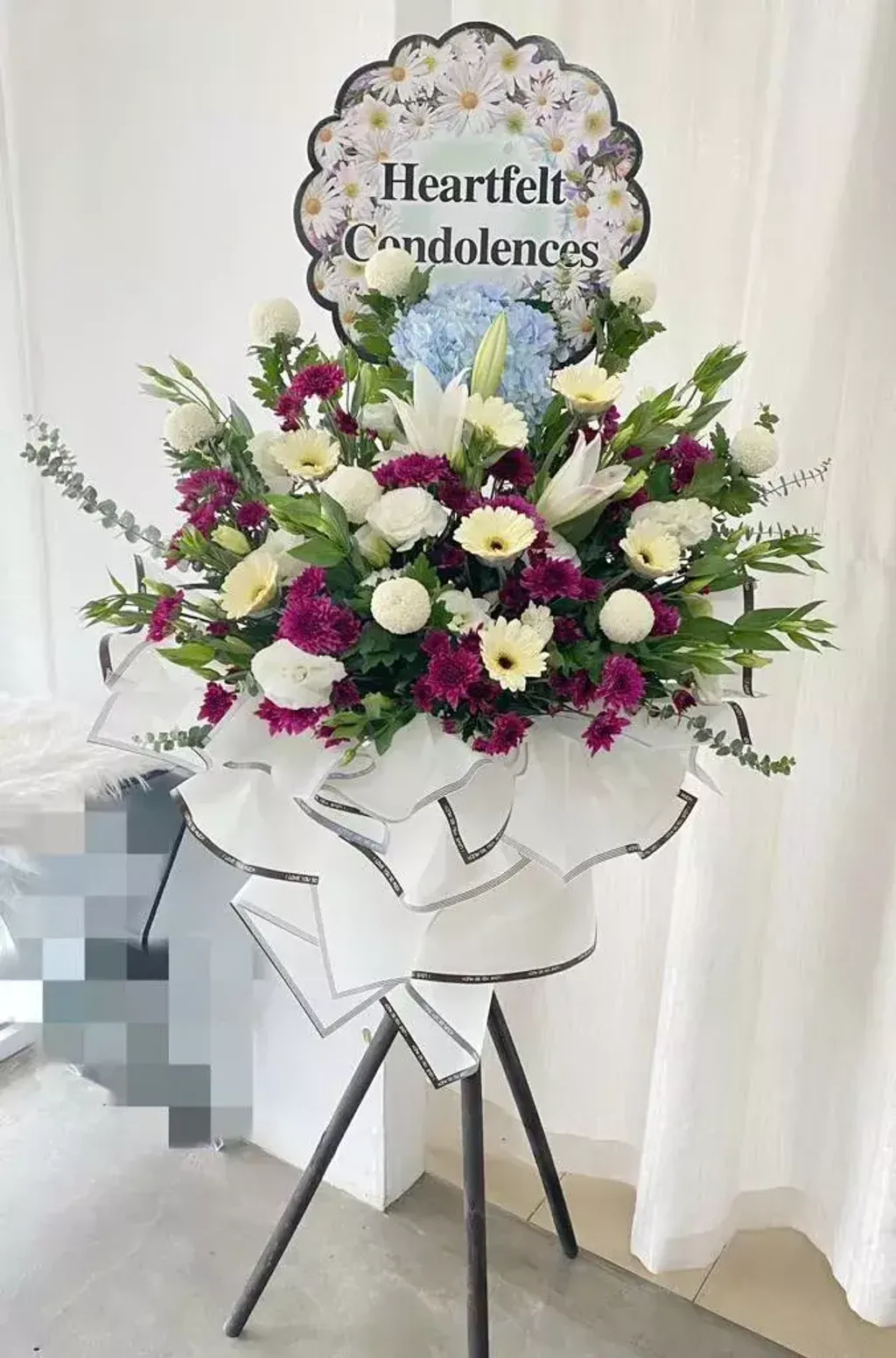 Condolence Stand 46