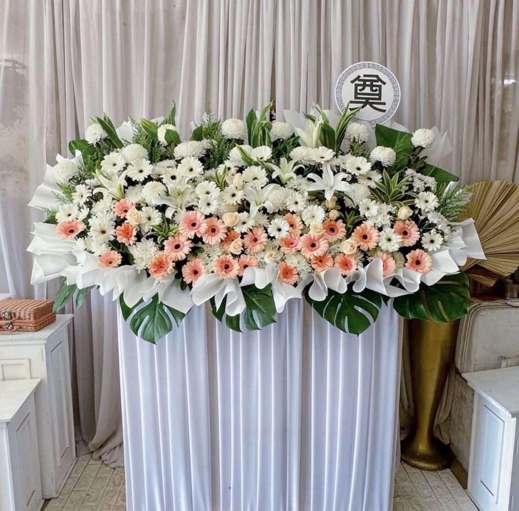 Condolence Stand 85