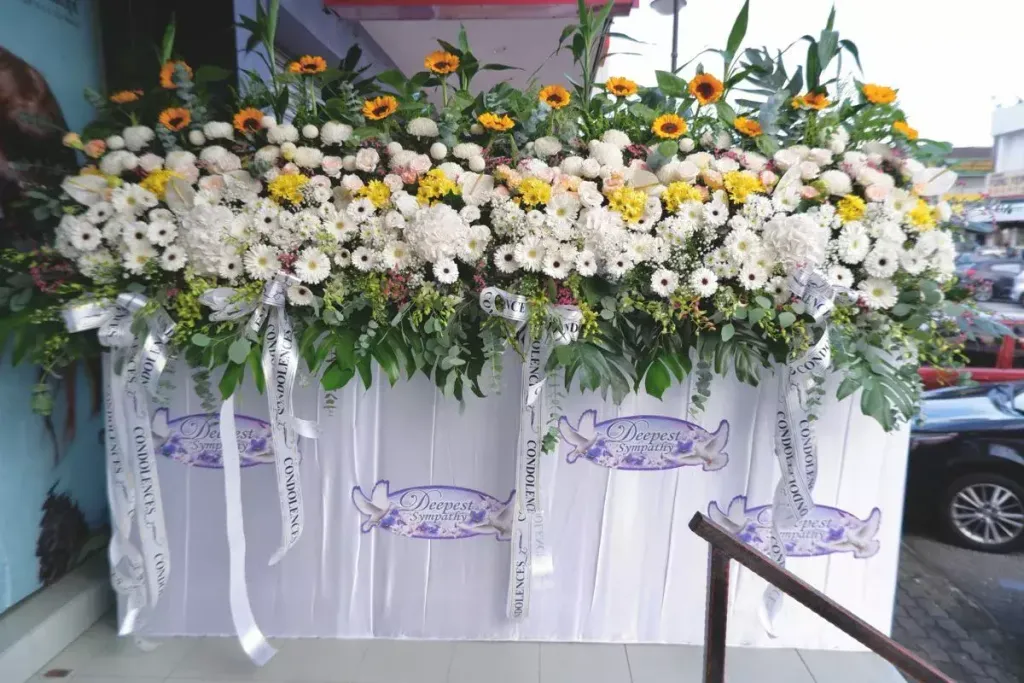Condolence Flower 8888
