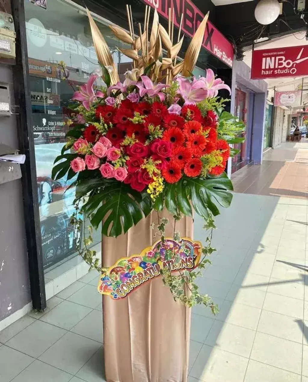 Opening Flower Stand 95