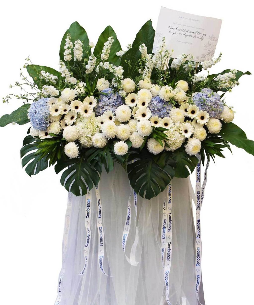 Condolences Stand 121