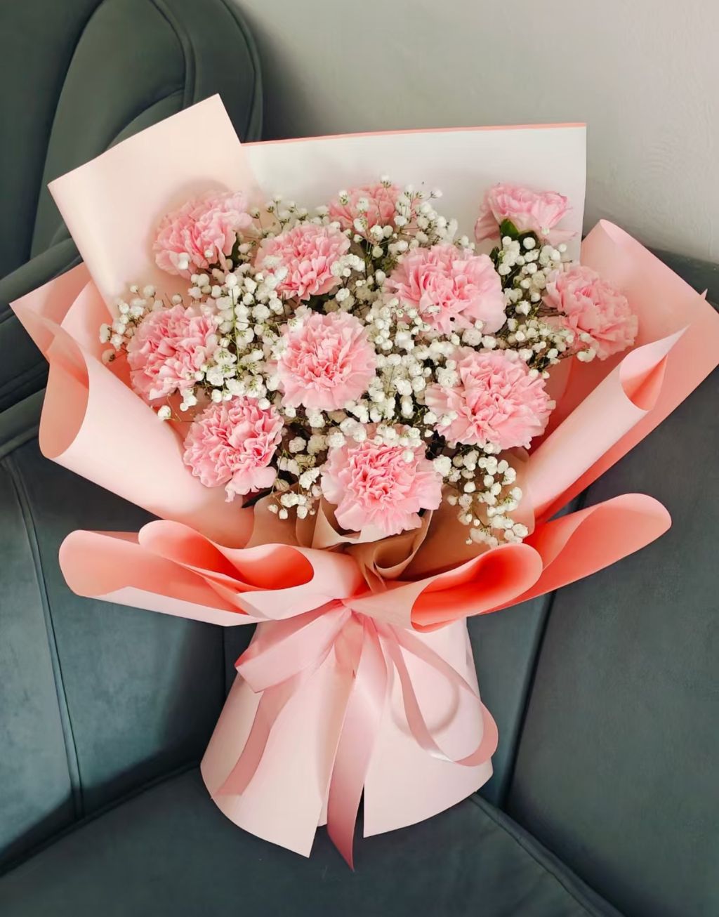 11 Carnation Bouquet