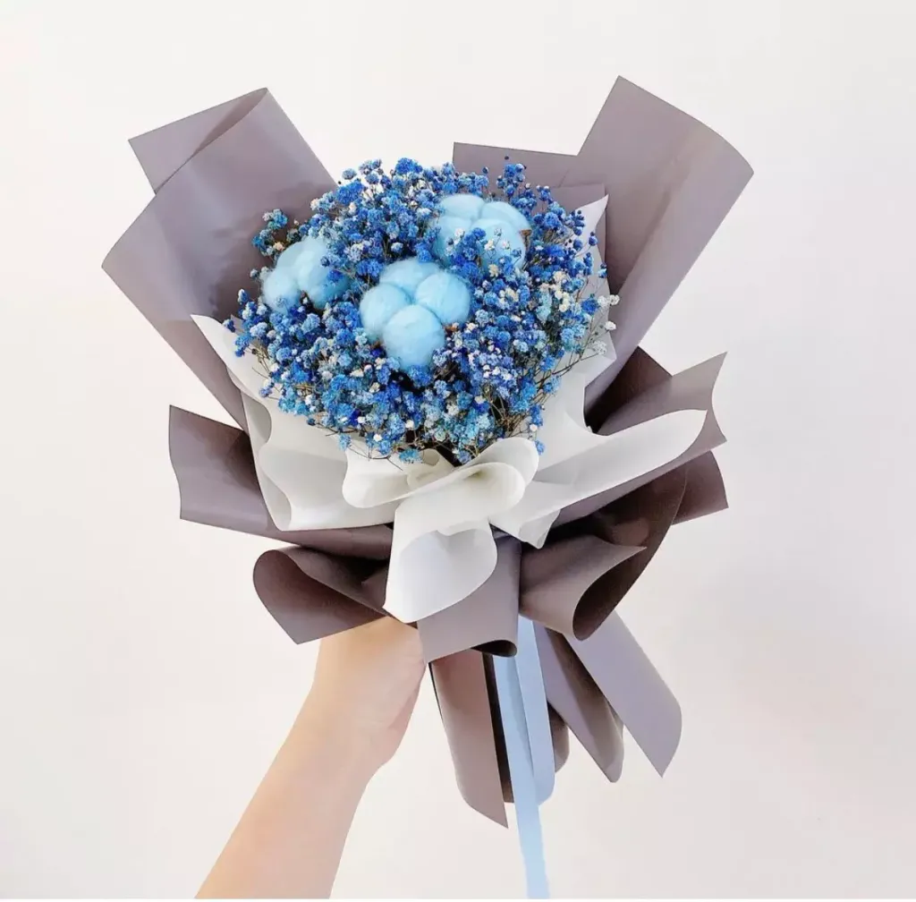 i like the blue babys breath