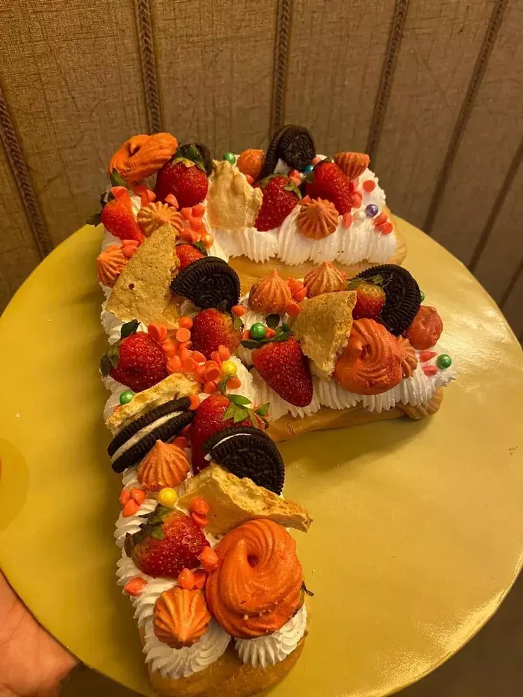 Monogram Pavlova